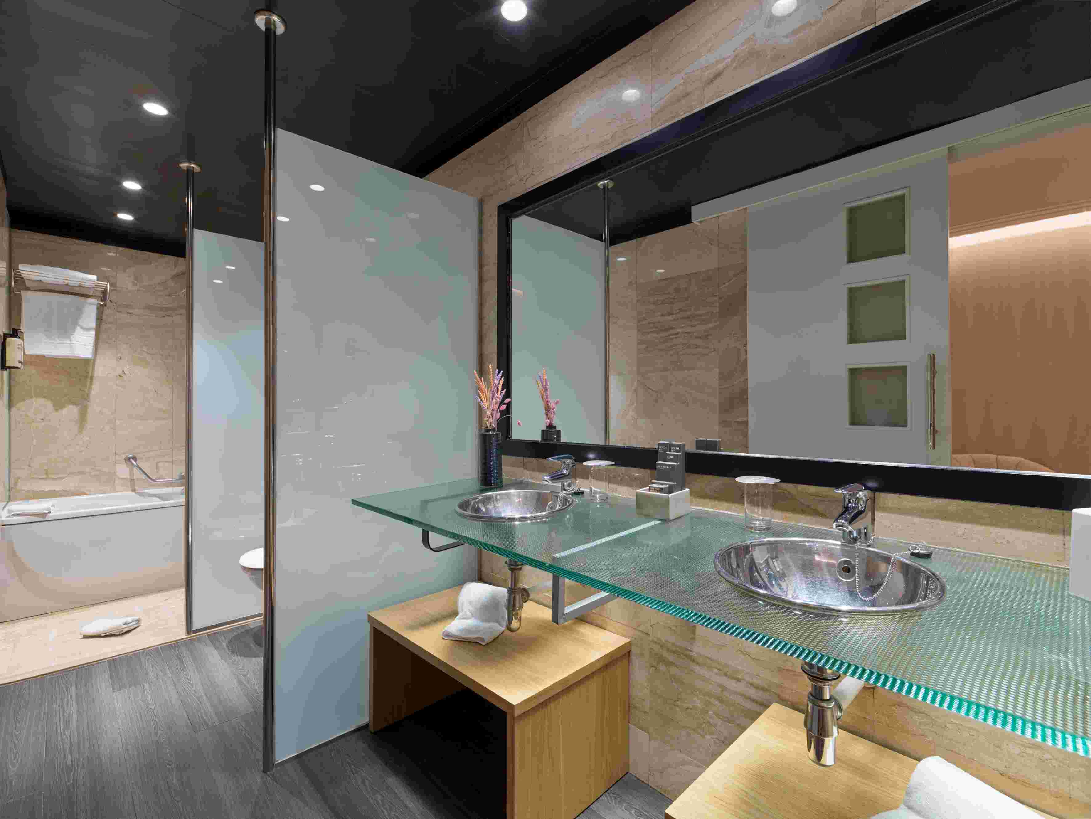 Junior Suite Standard