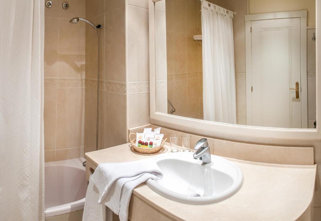 Double or Twin Capacity 3