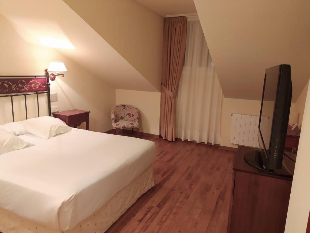 Double or Twin Economy