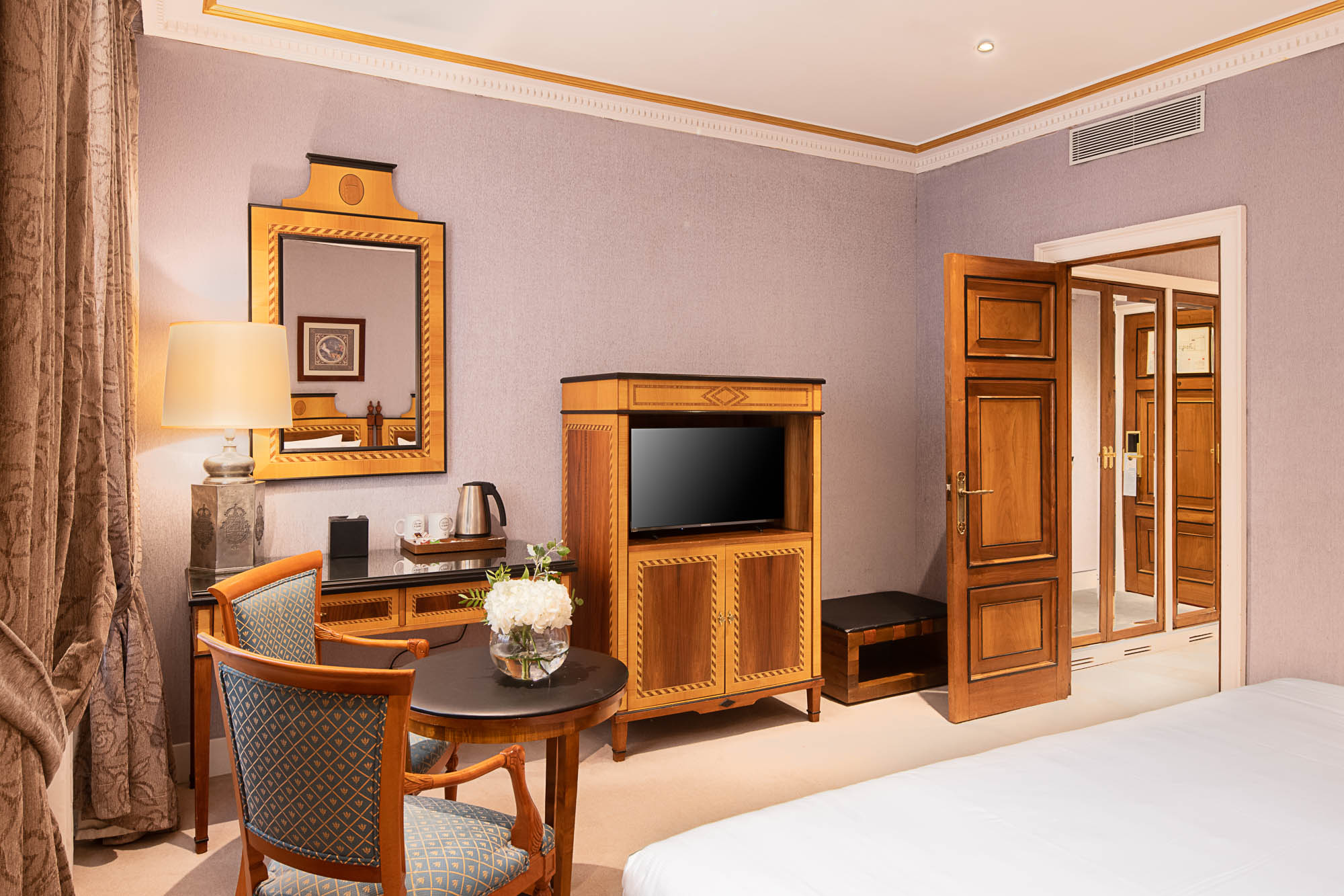 Double or Twin Deluxe