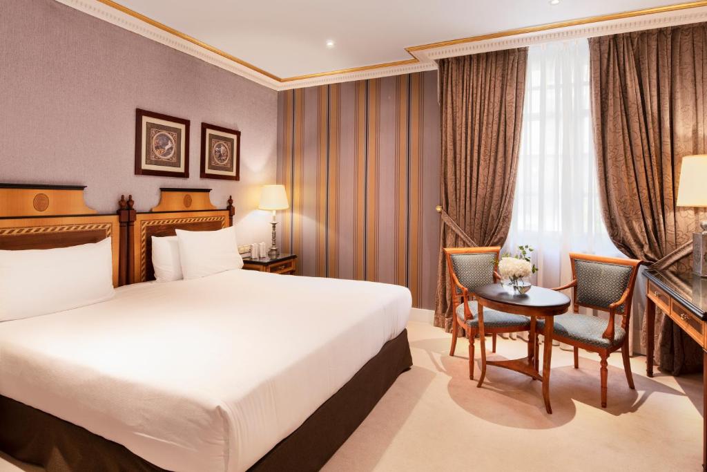 Double or Twin Deluxe