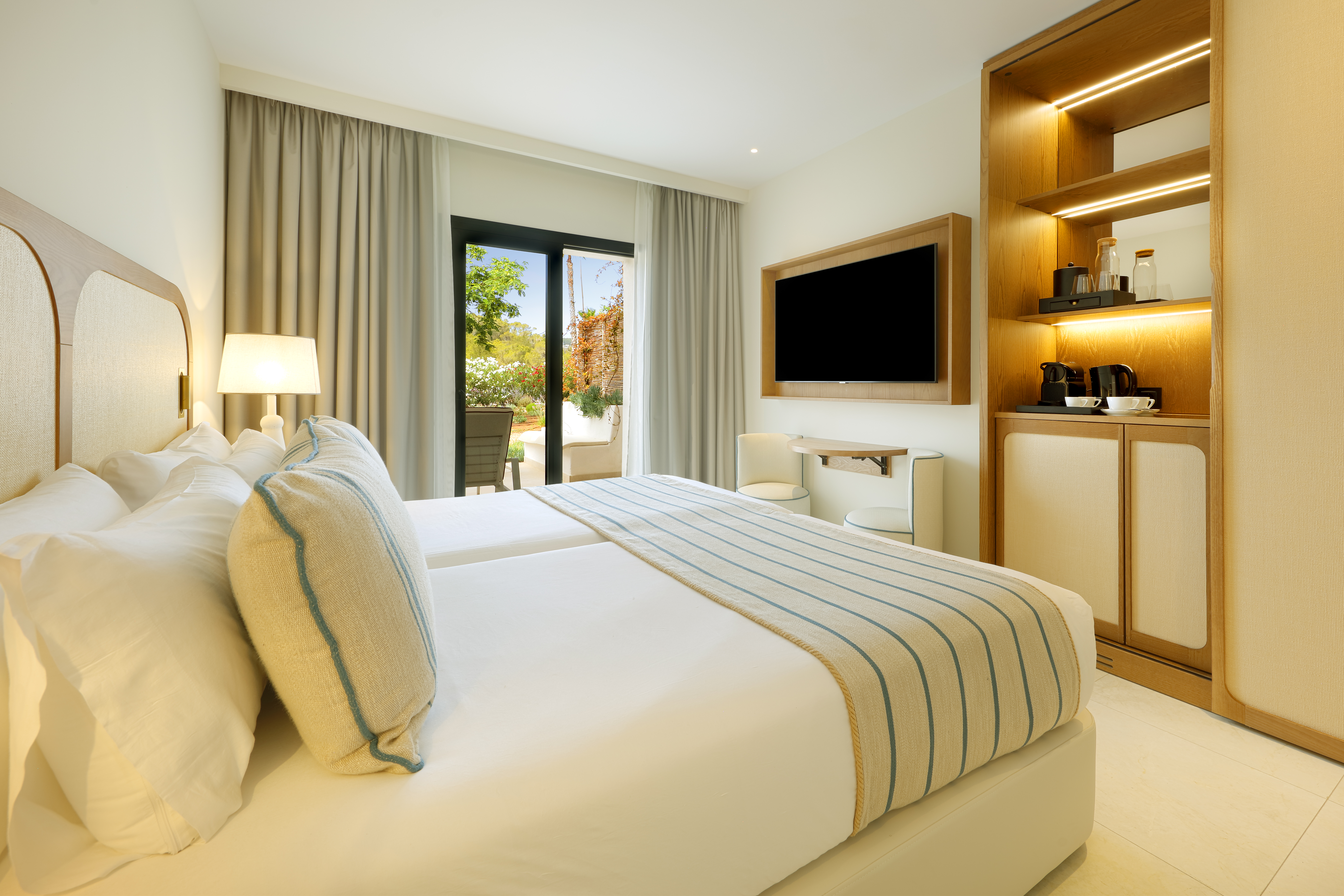 Double Single Superior