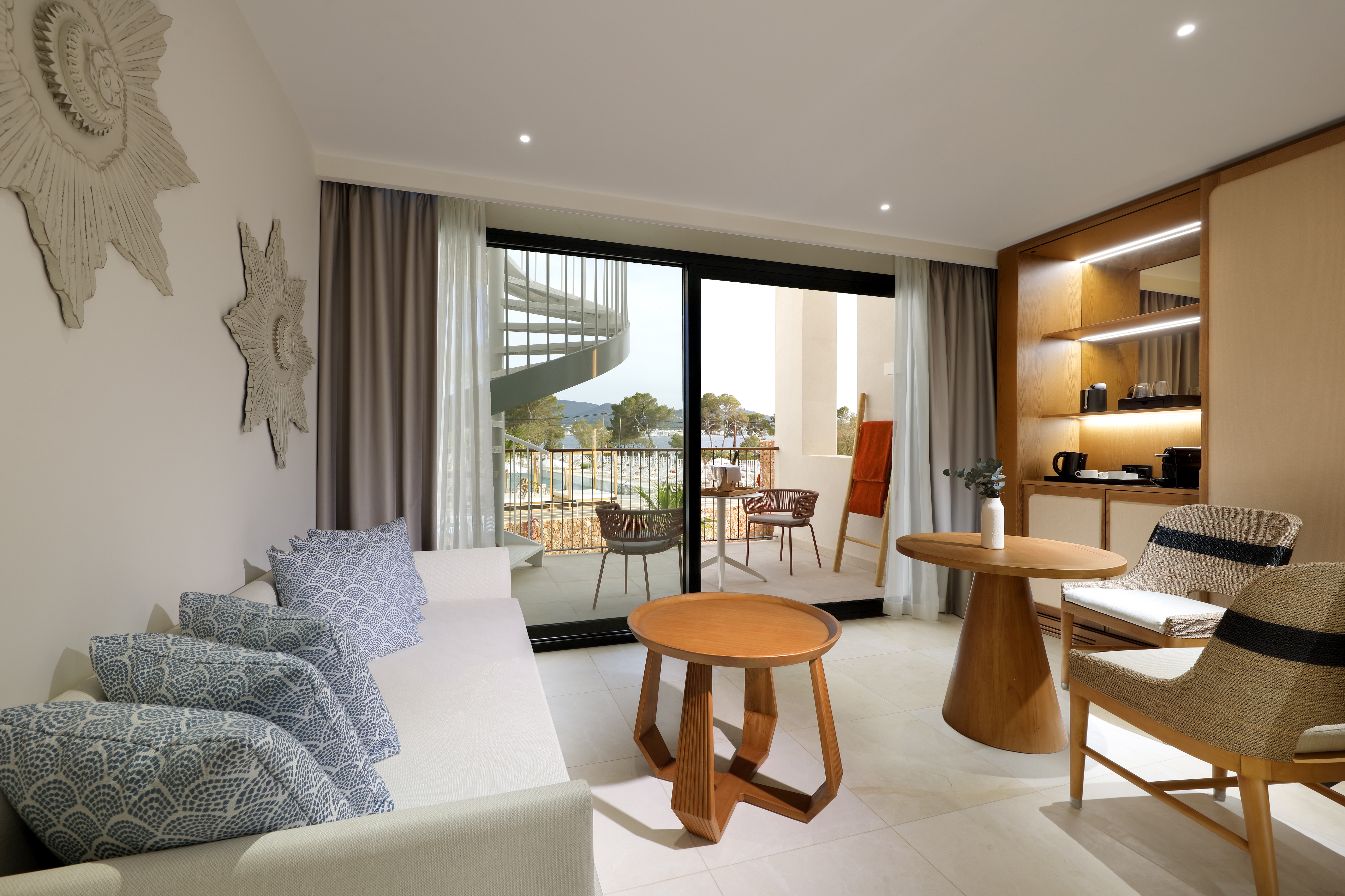 Junior Suite with Jacuzzi