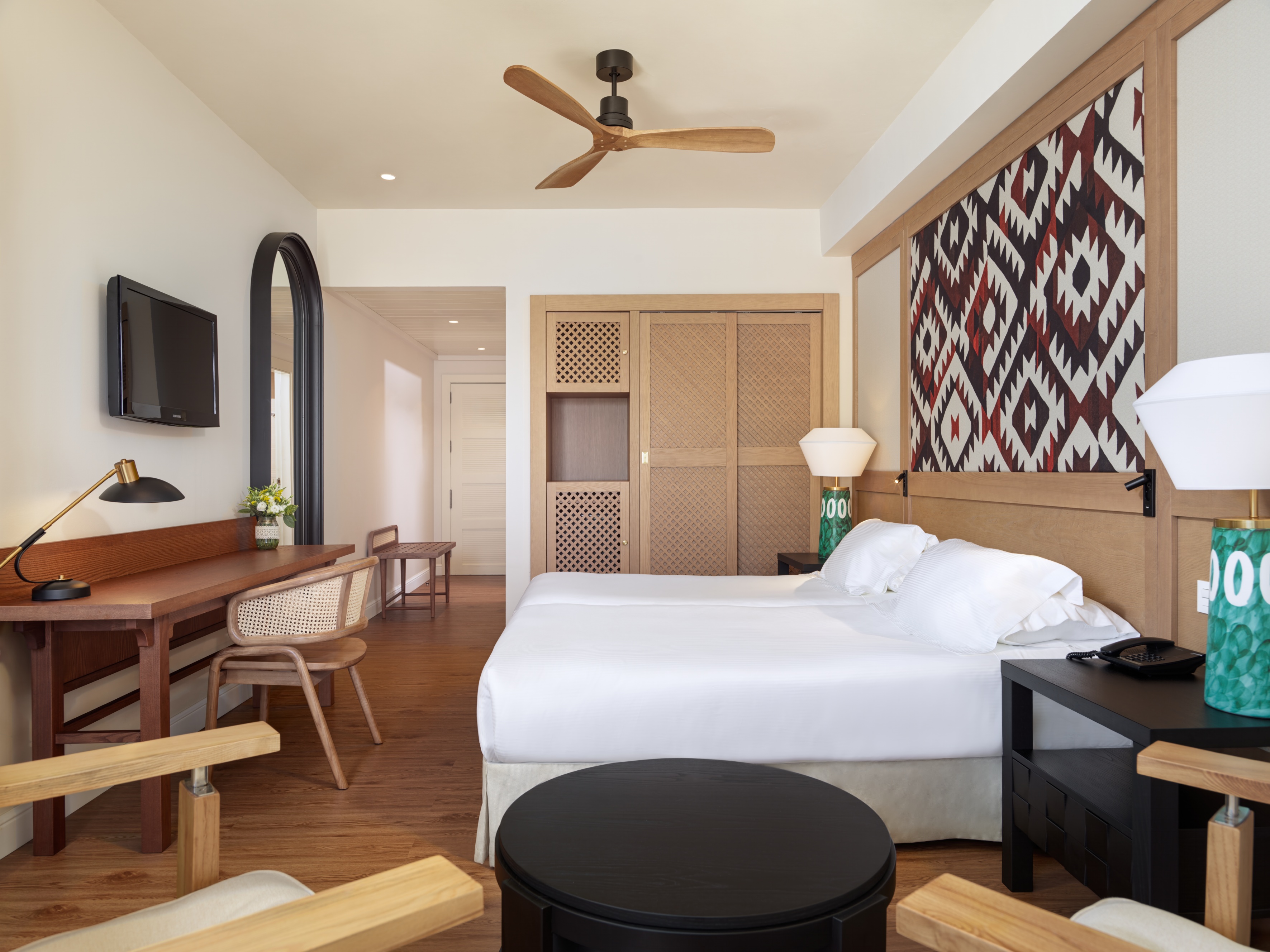 Double or Twin Standard