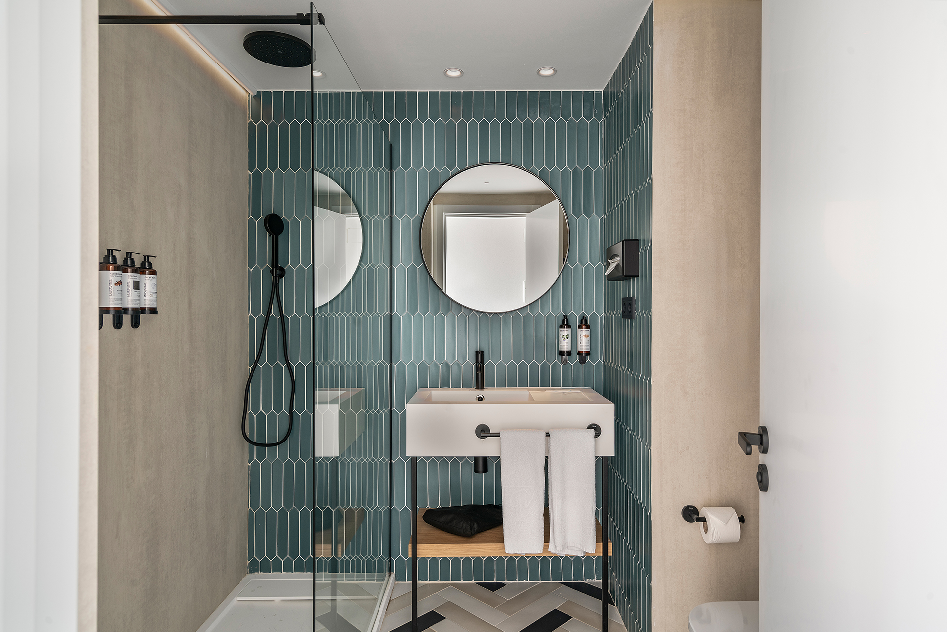 Double Single Superior