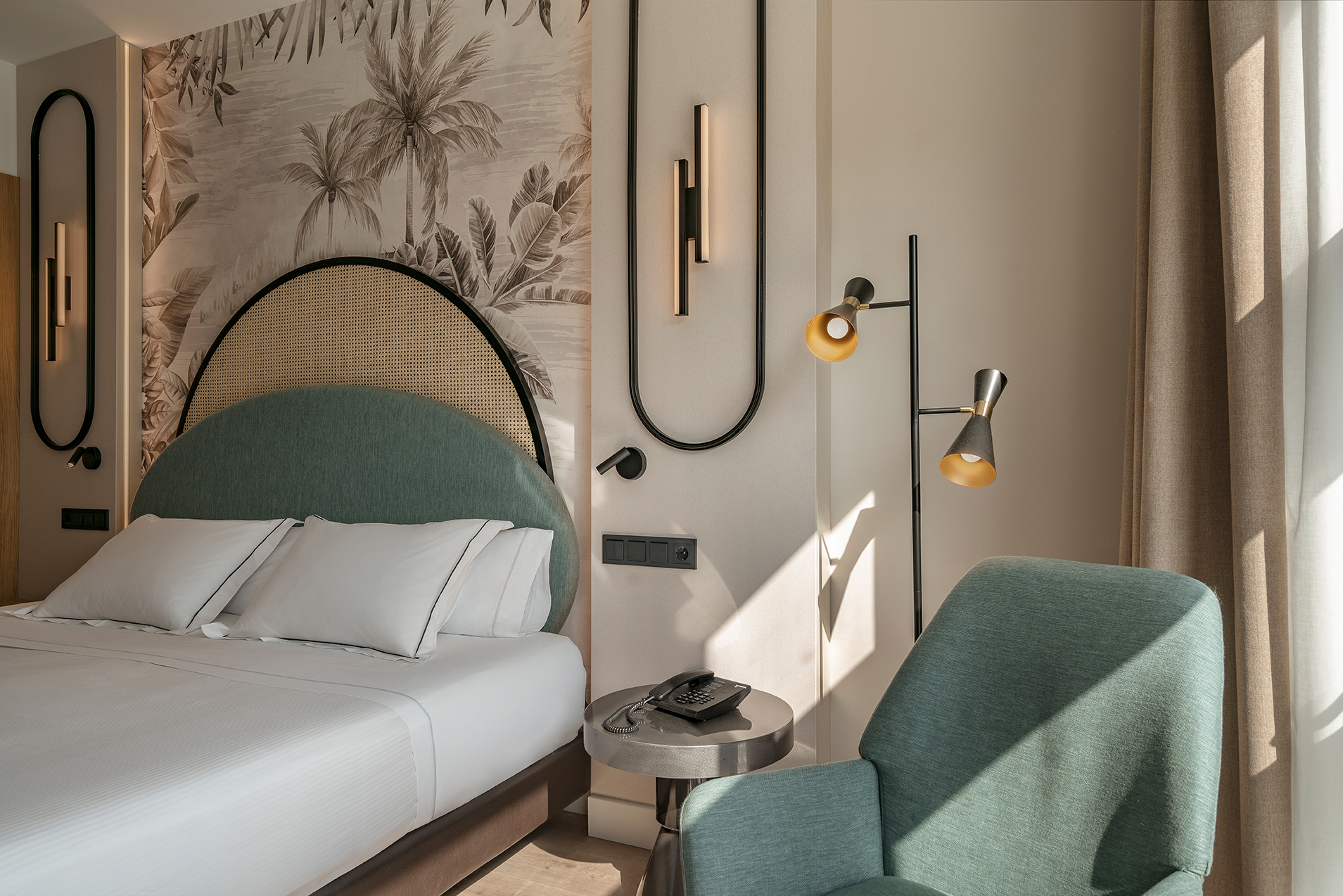 Double Single Superior