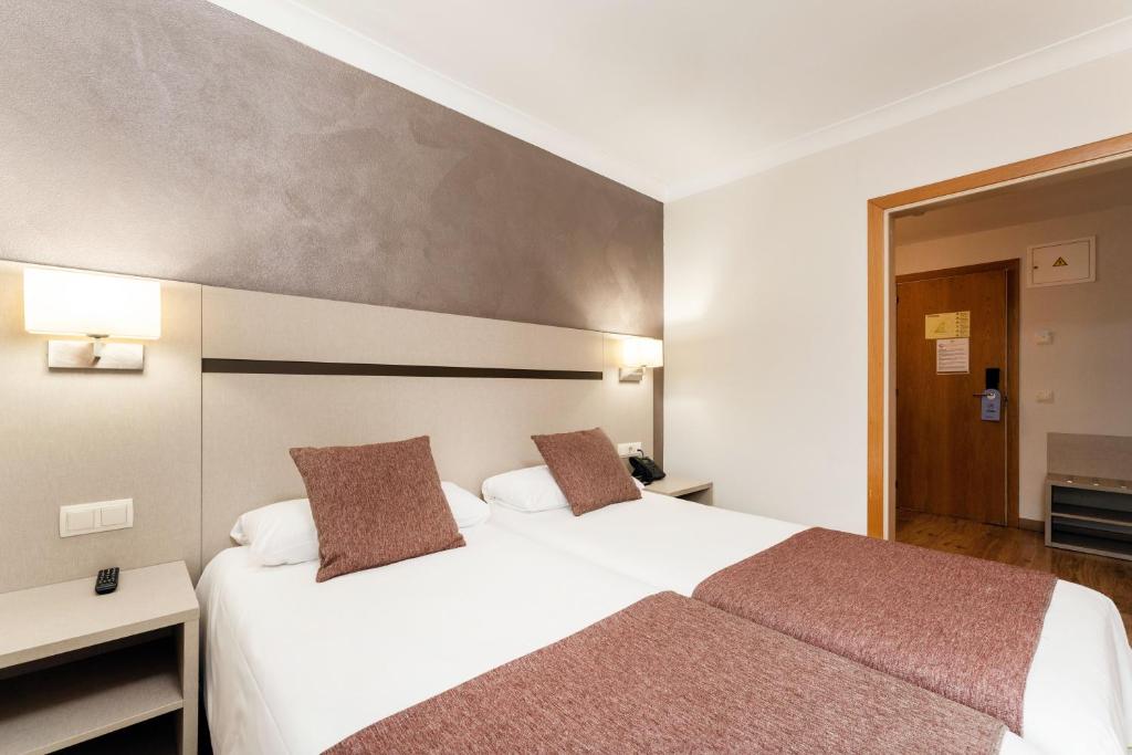 Twin City View Two Beds