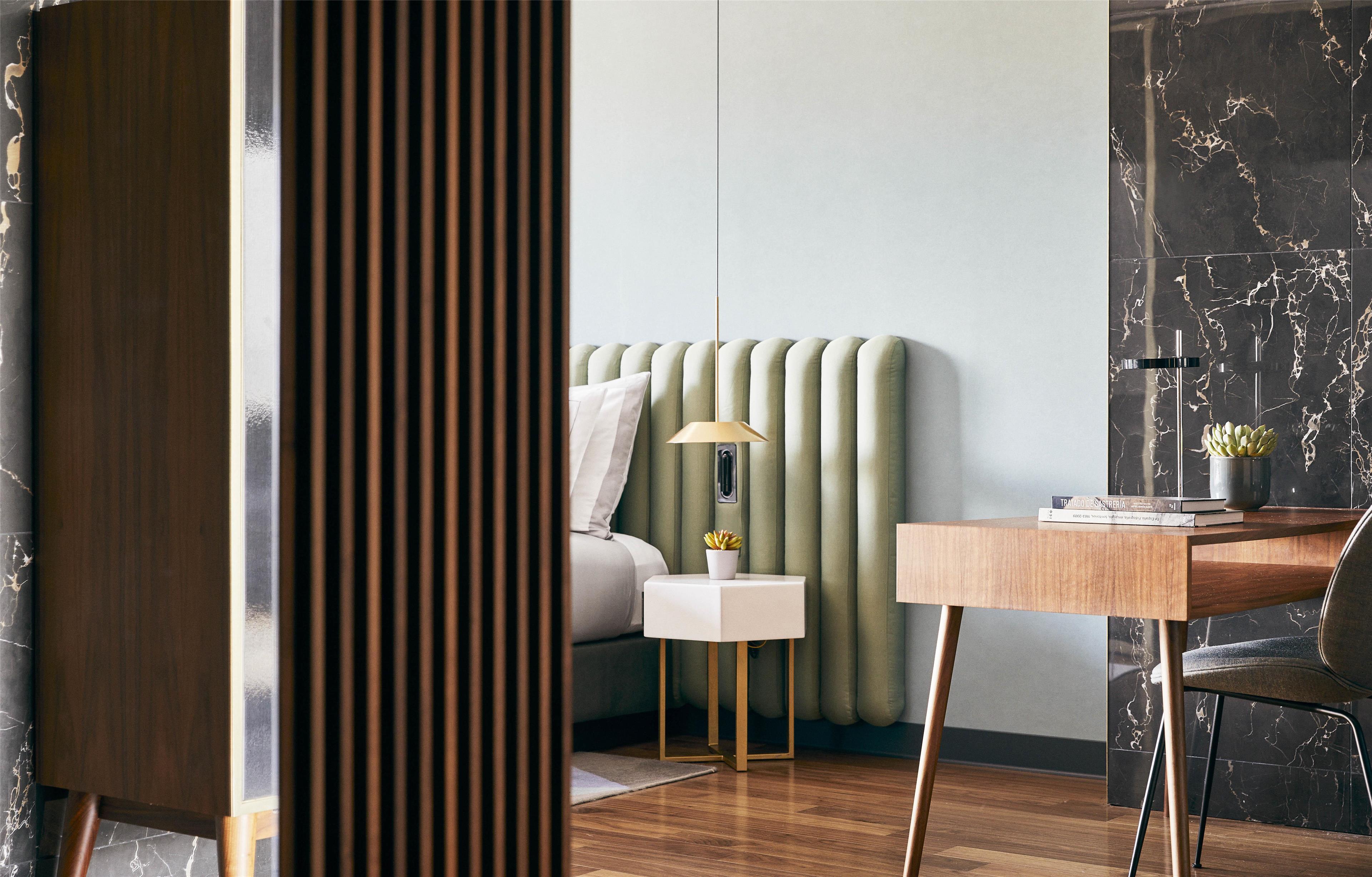 Junior Suite King Size Bed