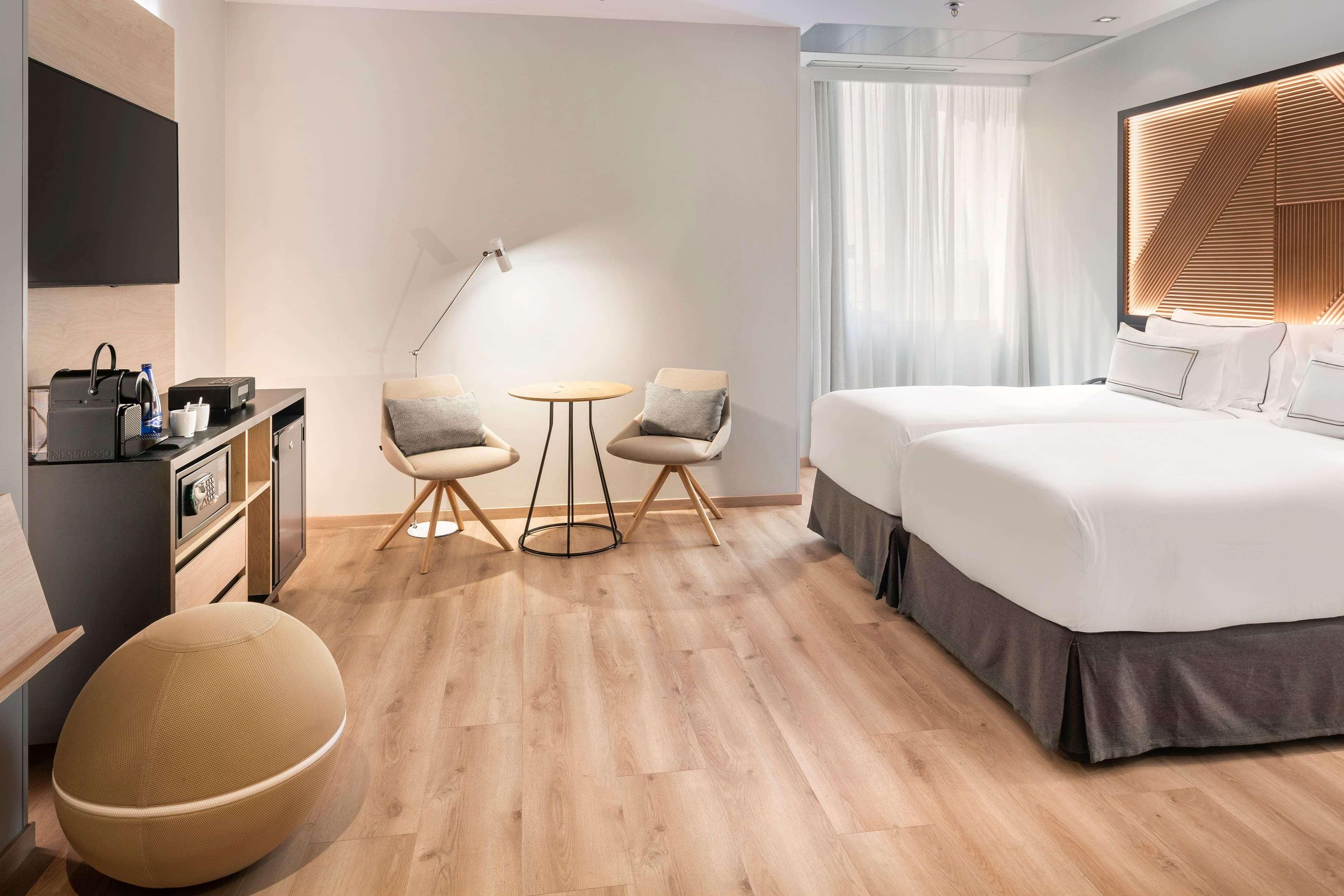 Double or Twin Standard