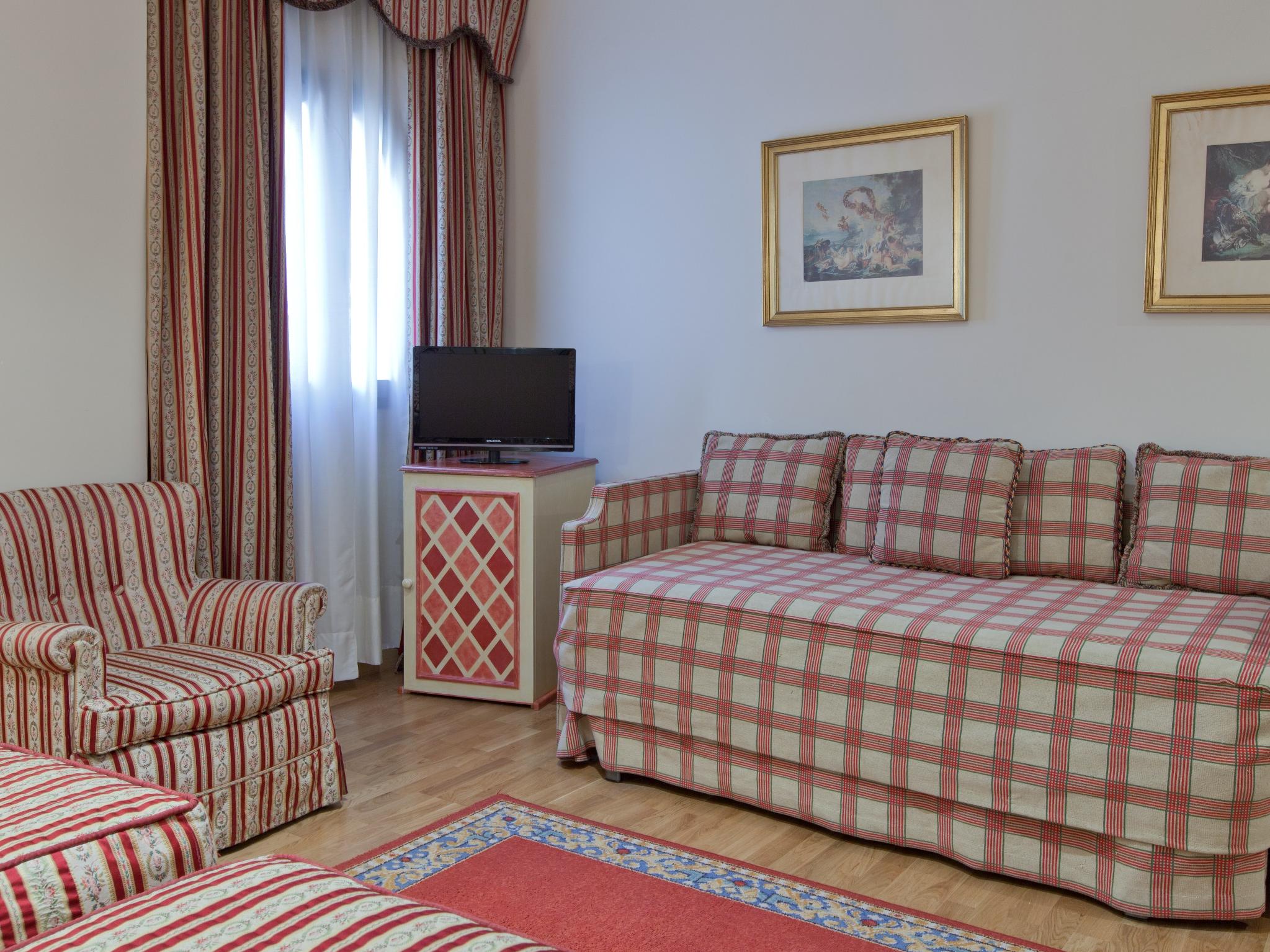 Double or Twin Standard