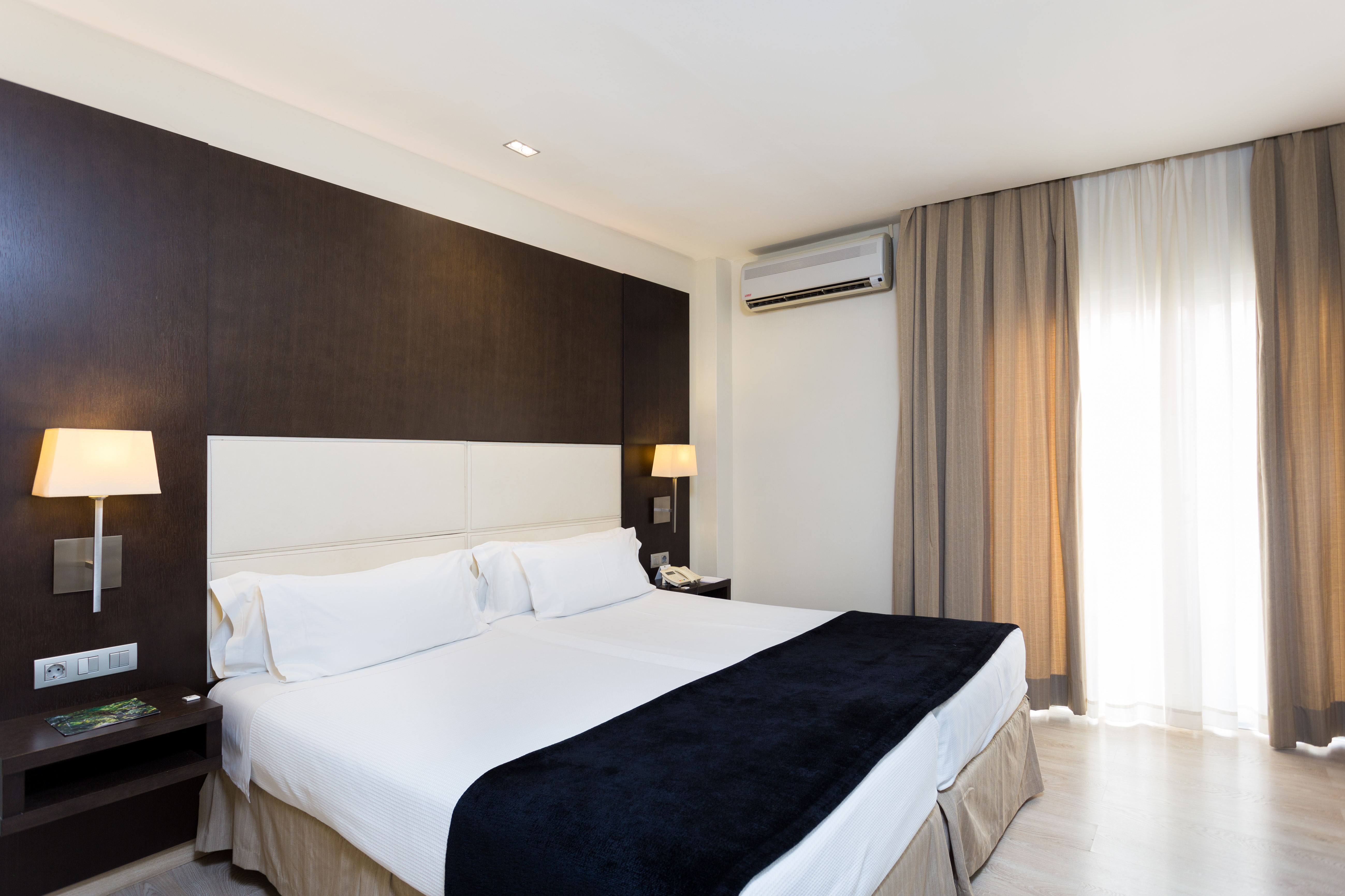 Double or Twin Standard