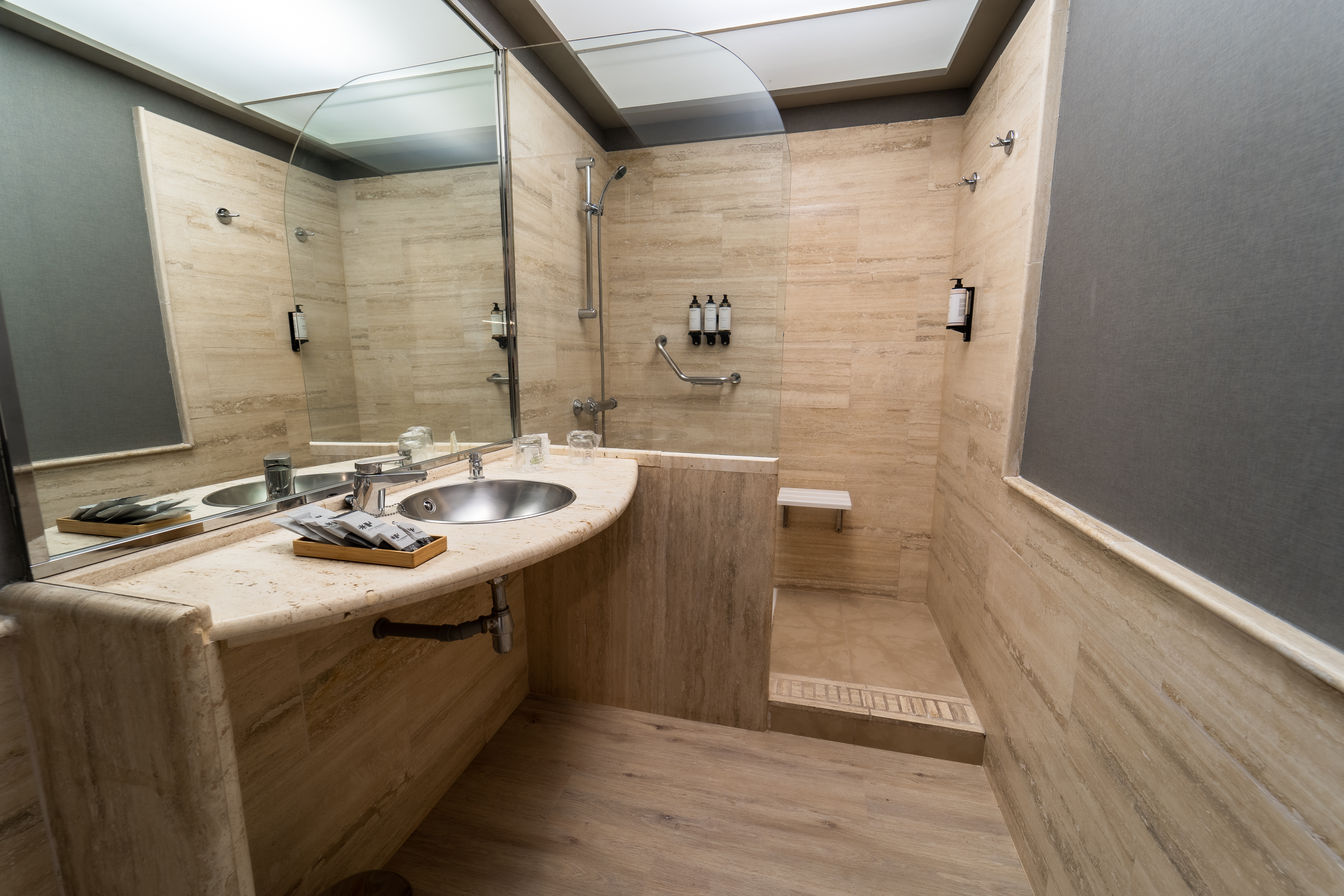 Double Single Superior