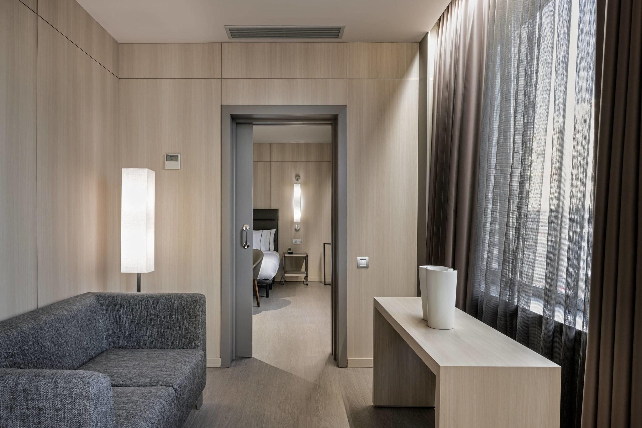 Suite King Bed Non Smoking