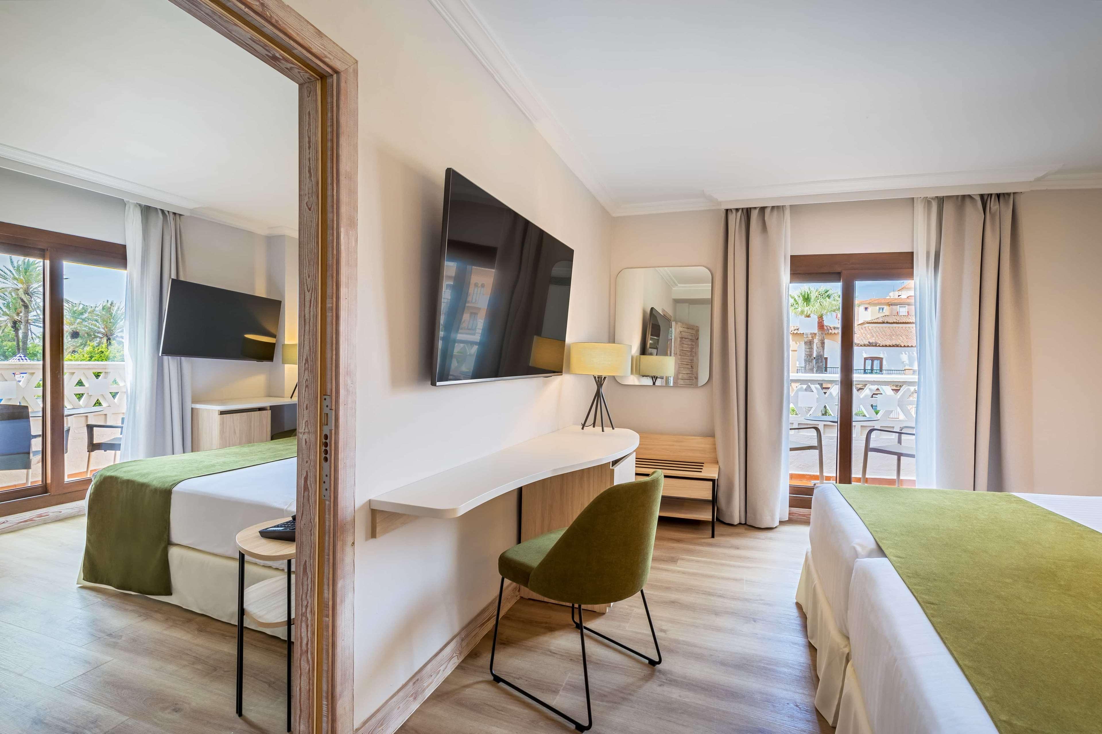 Family Room Pool View