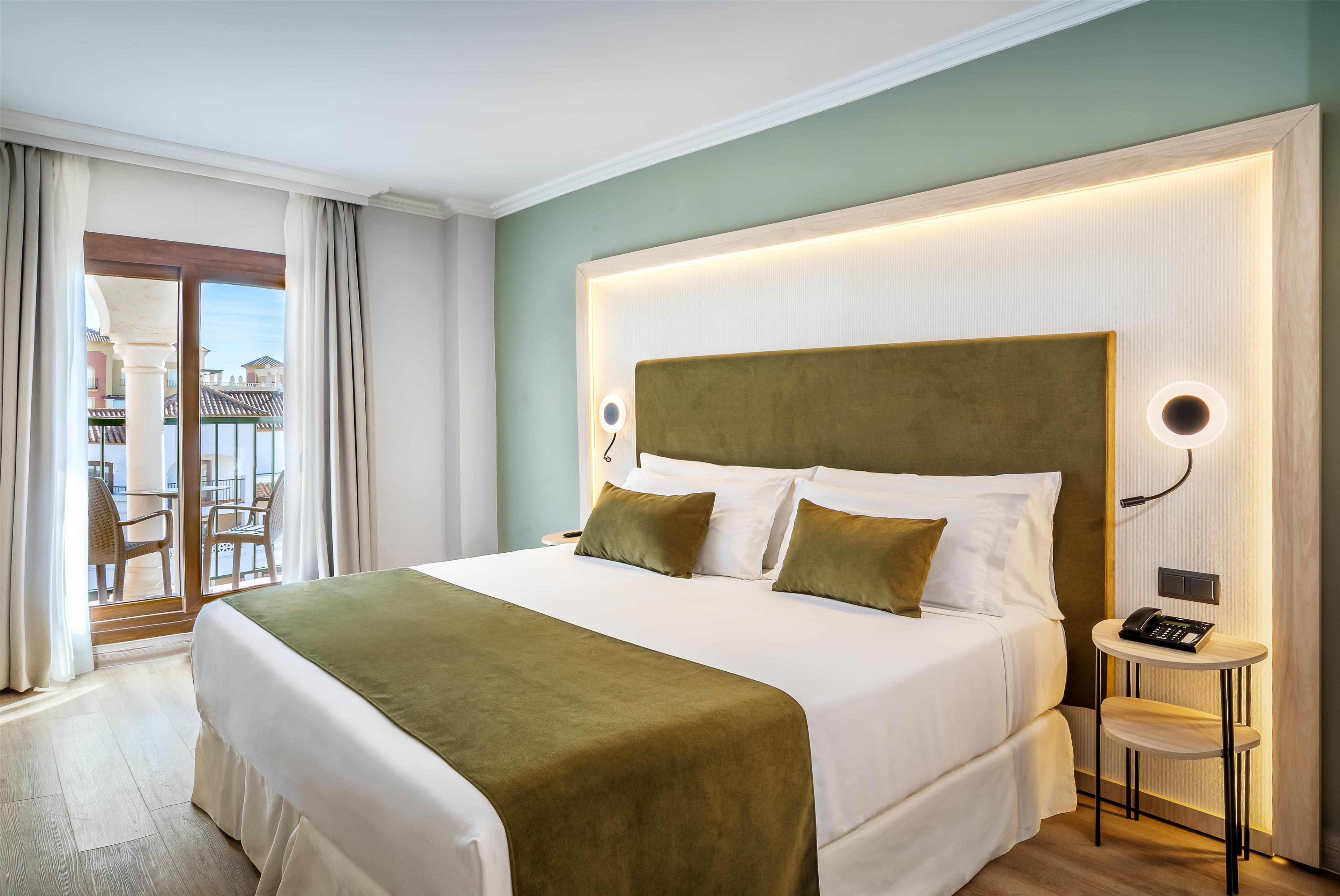 Double or Twin Deluxe Pool View