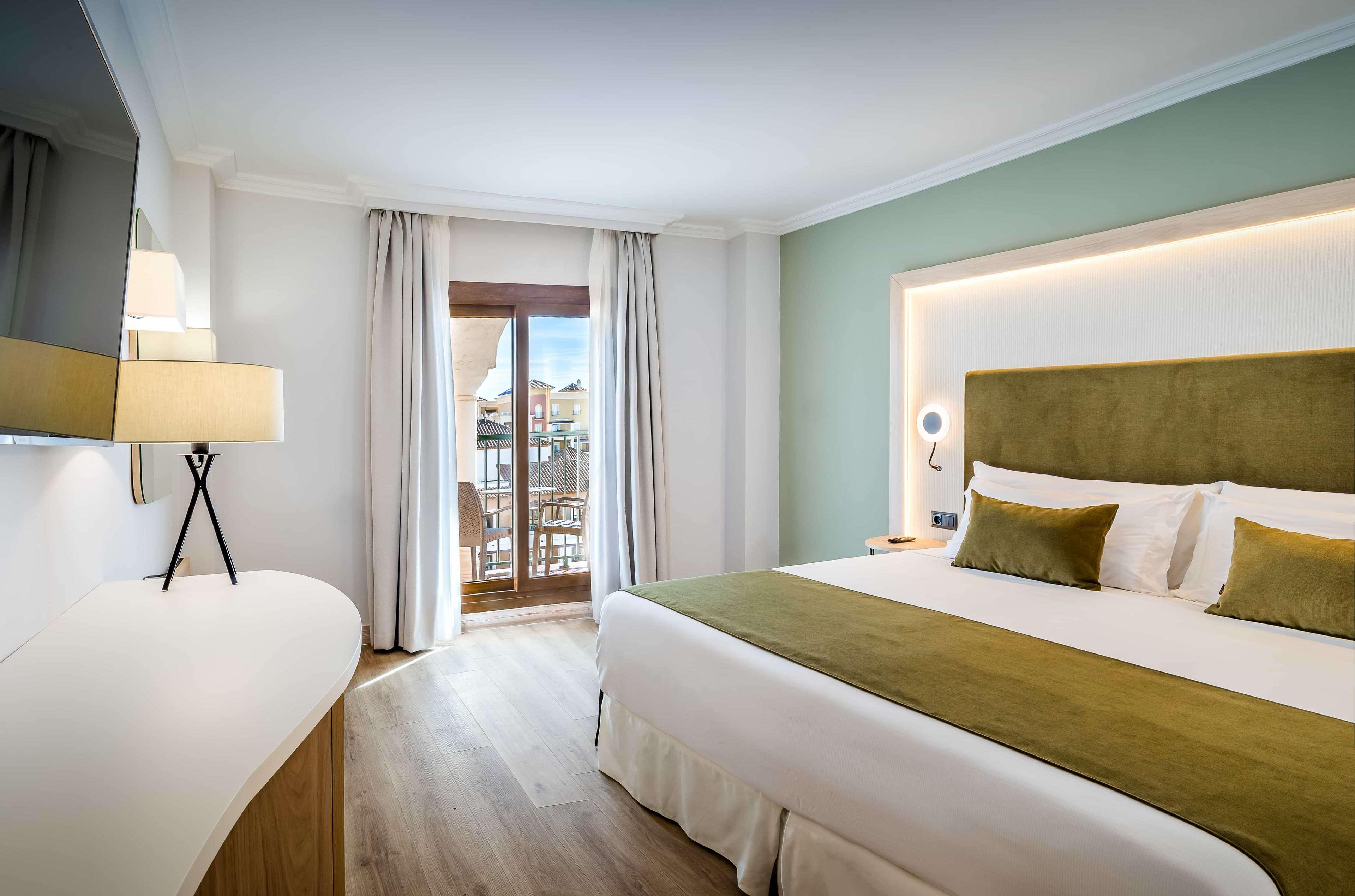 Double or Twin Deluxe Pool View