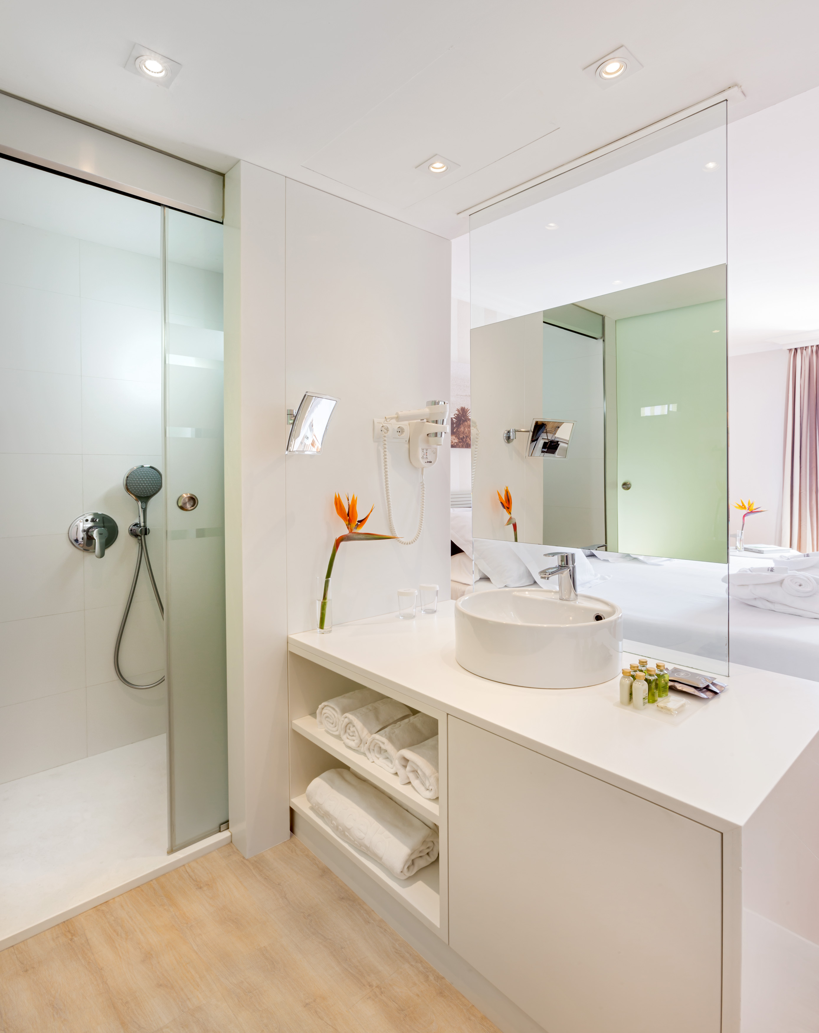 Double or Twin Deluxe