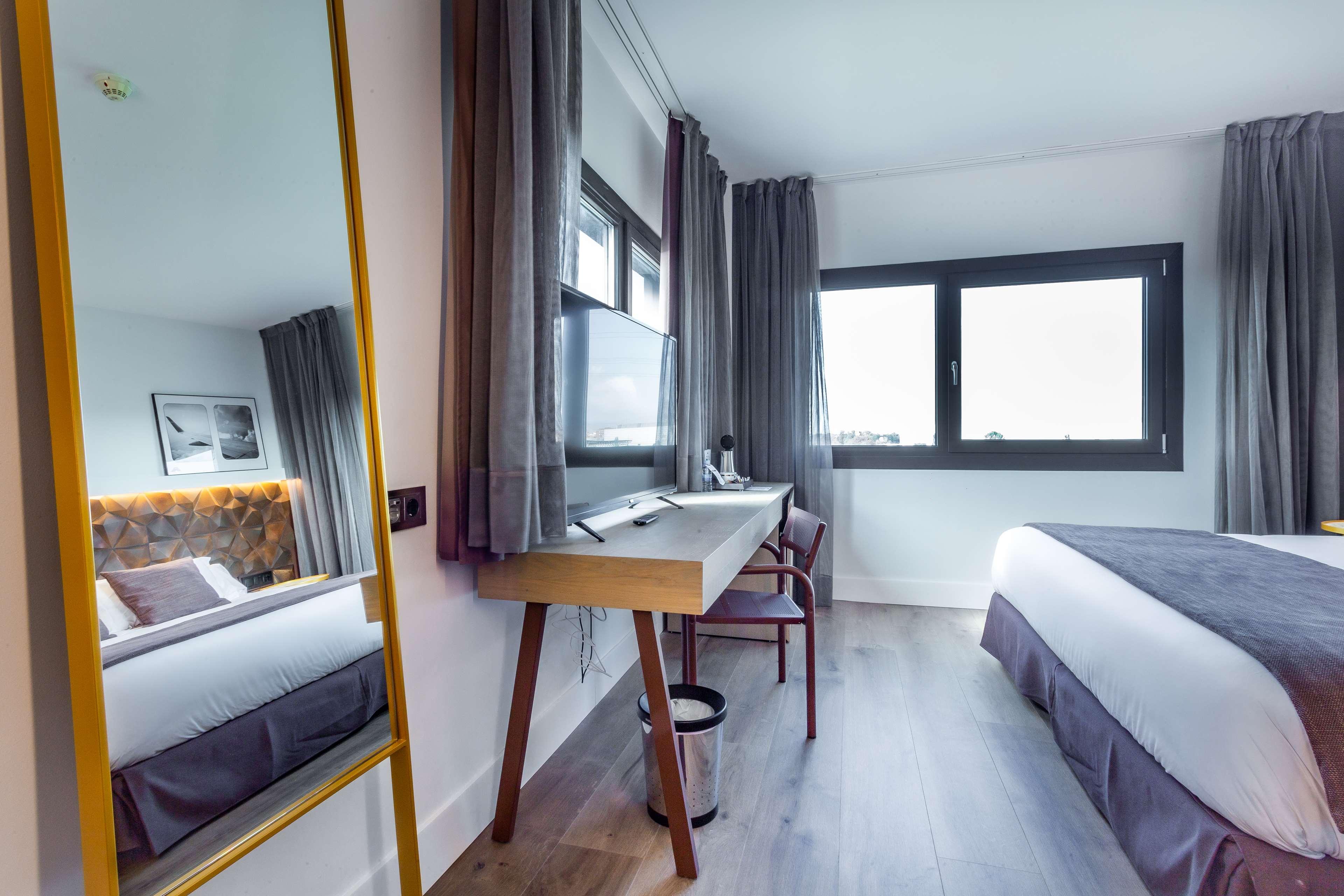 Double or Twin Standard