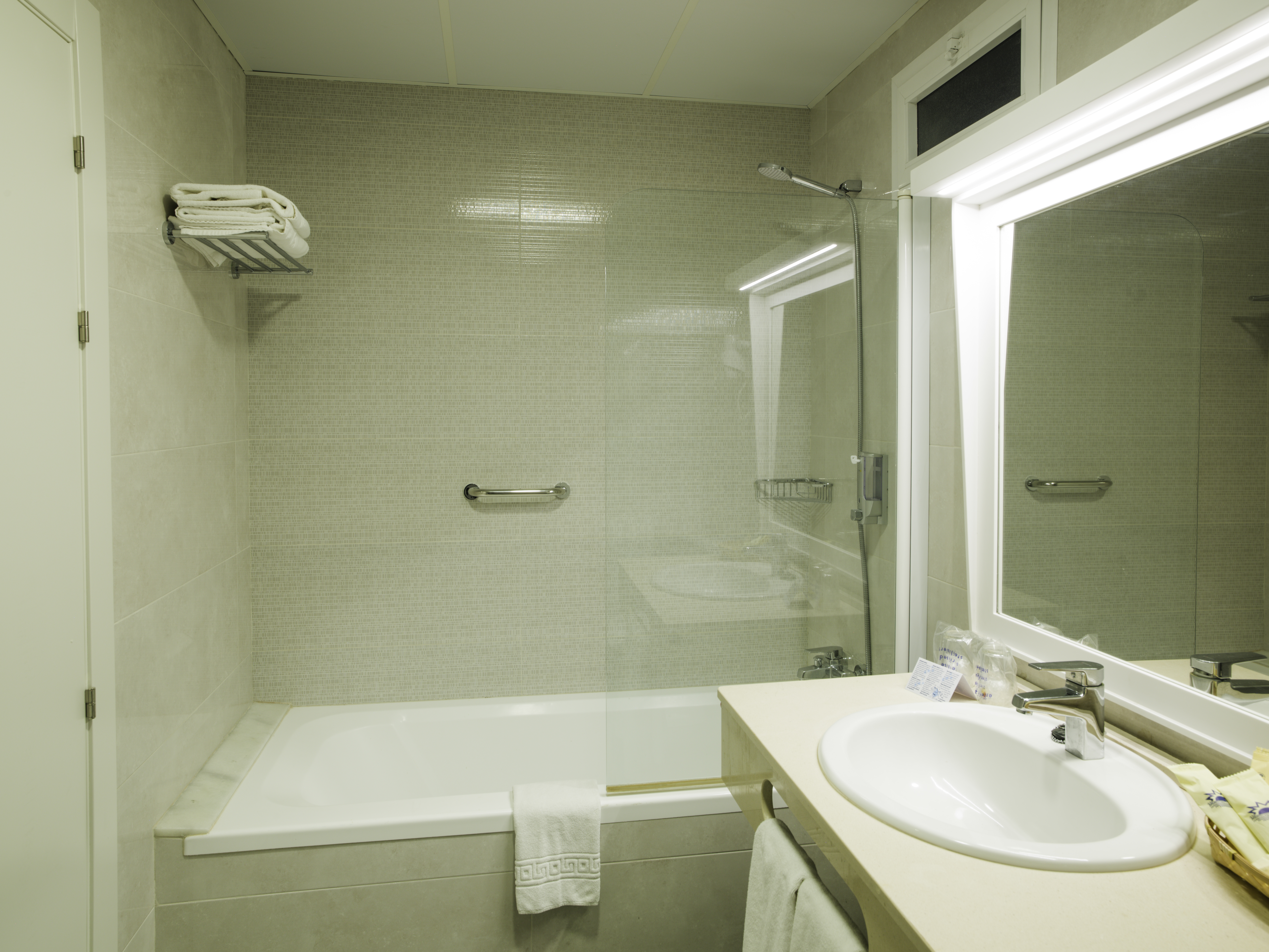 Double or Twin Standard