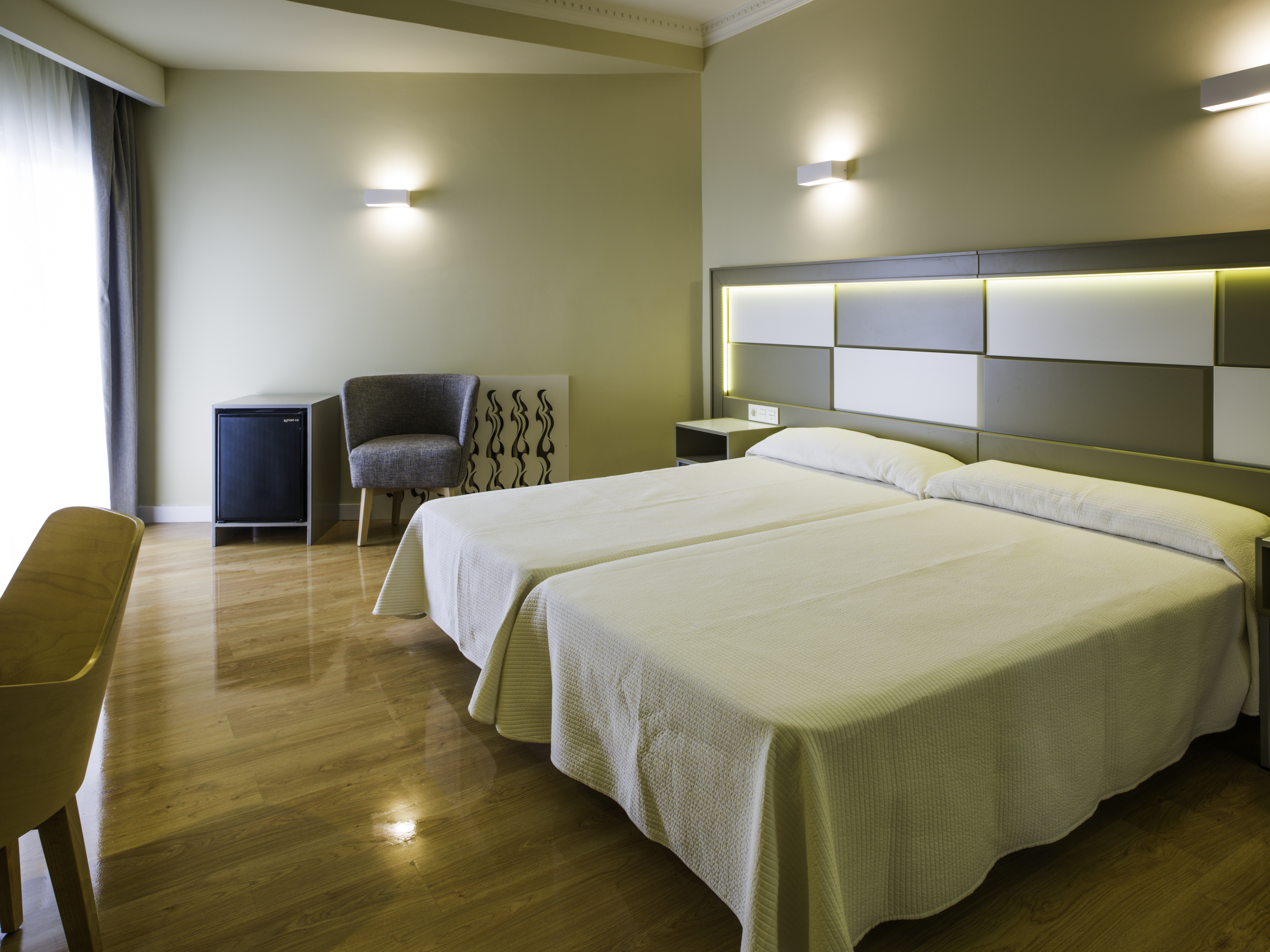 Double or Twin Standard