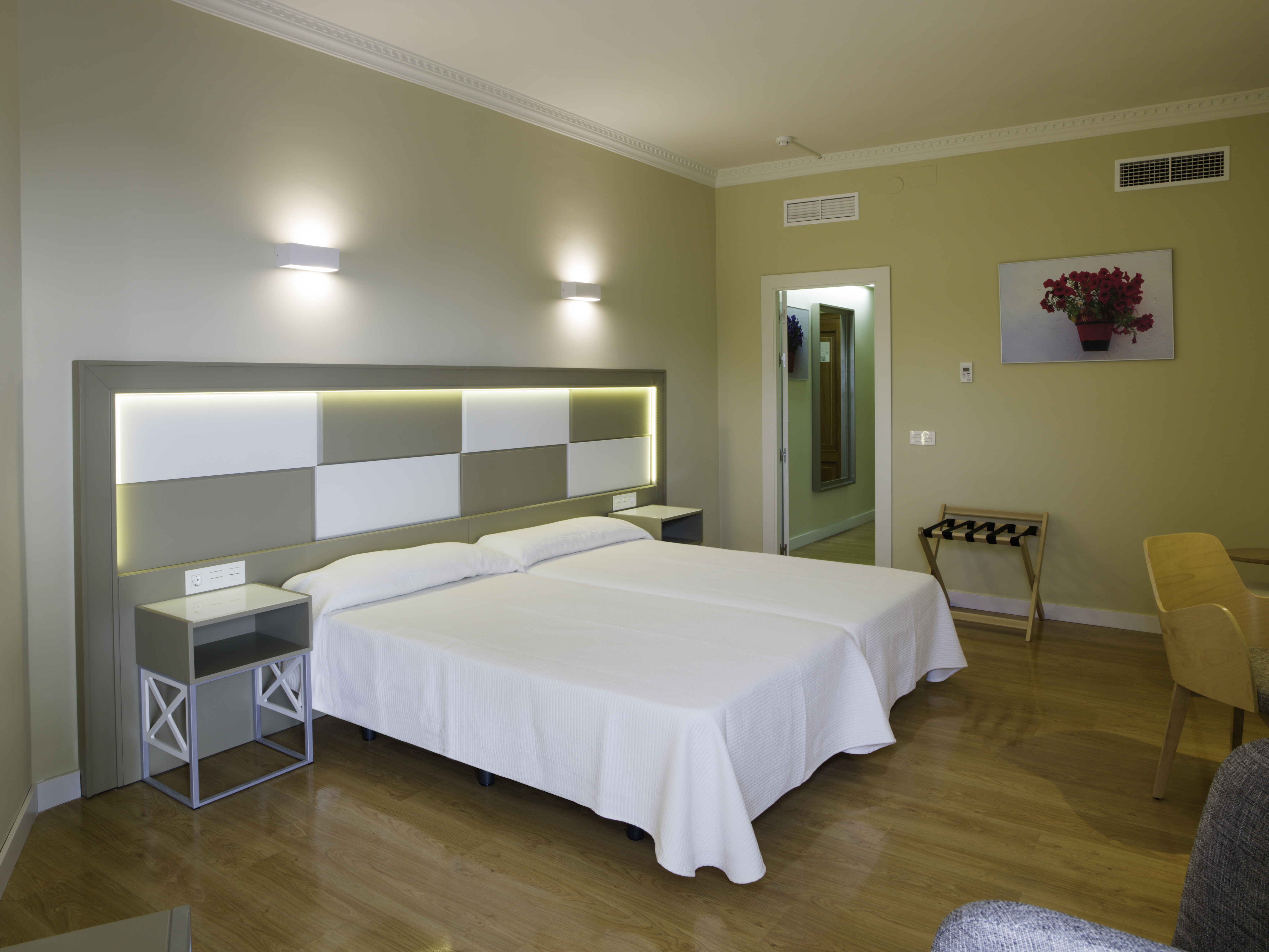 Double or Twin Standard