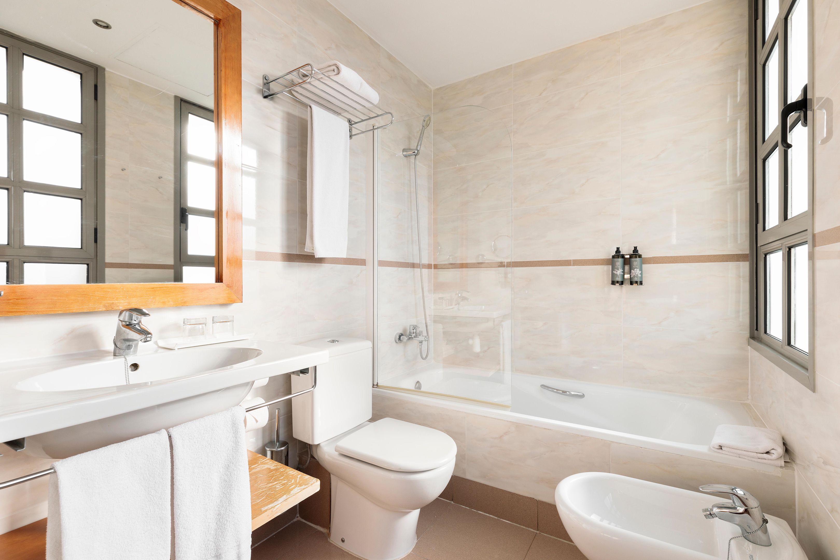 Double or Twin Capacity 1 One Bedroom