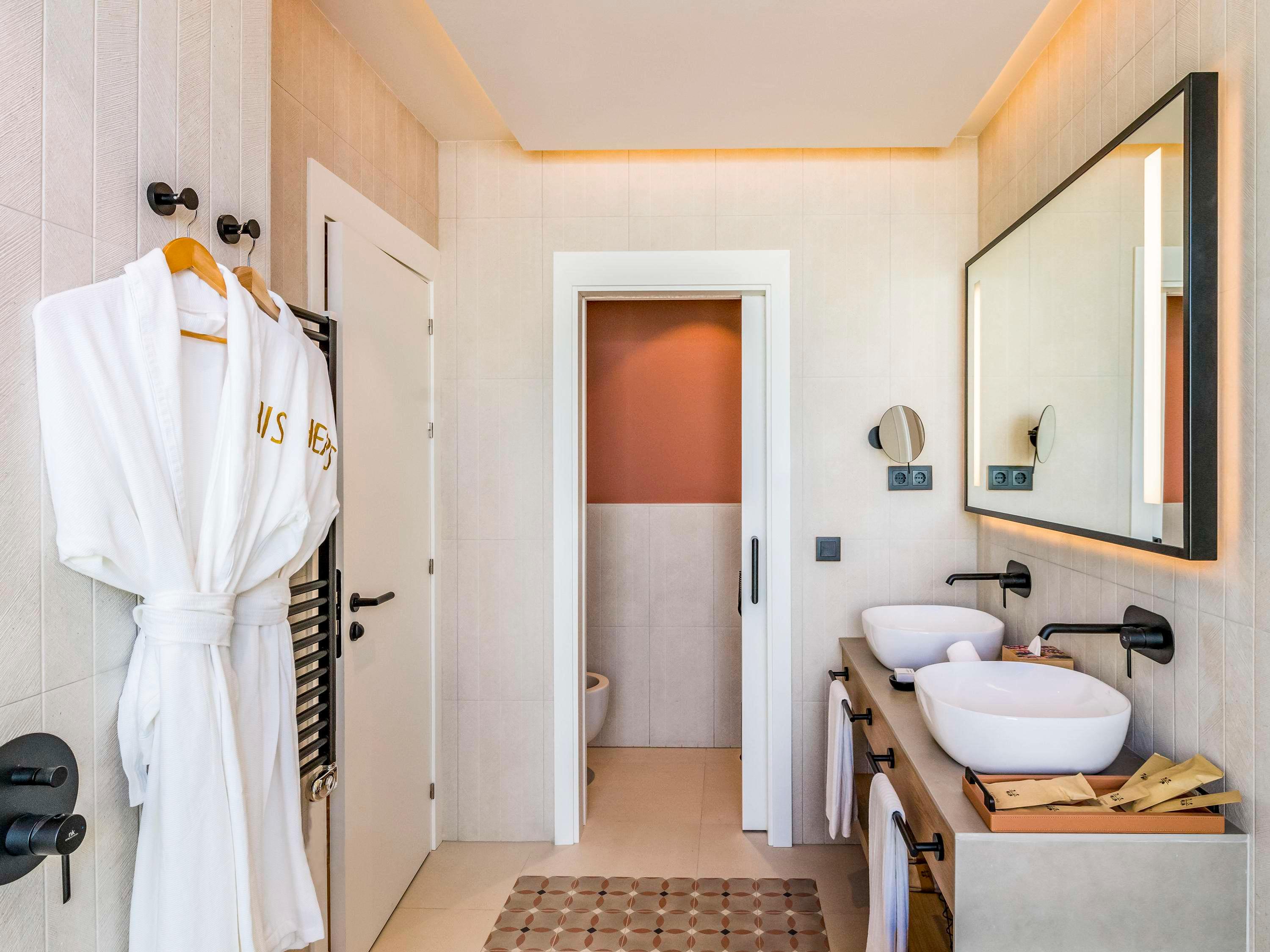 Double King Size Bed