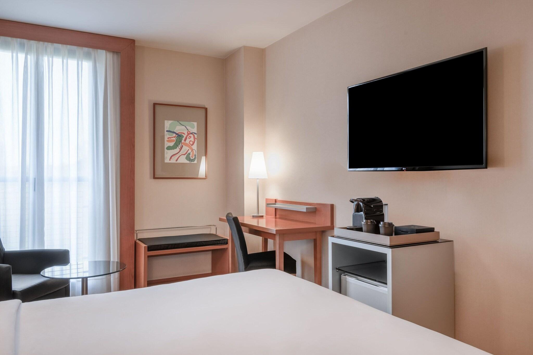 Double King Size Bed