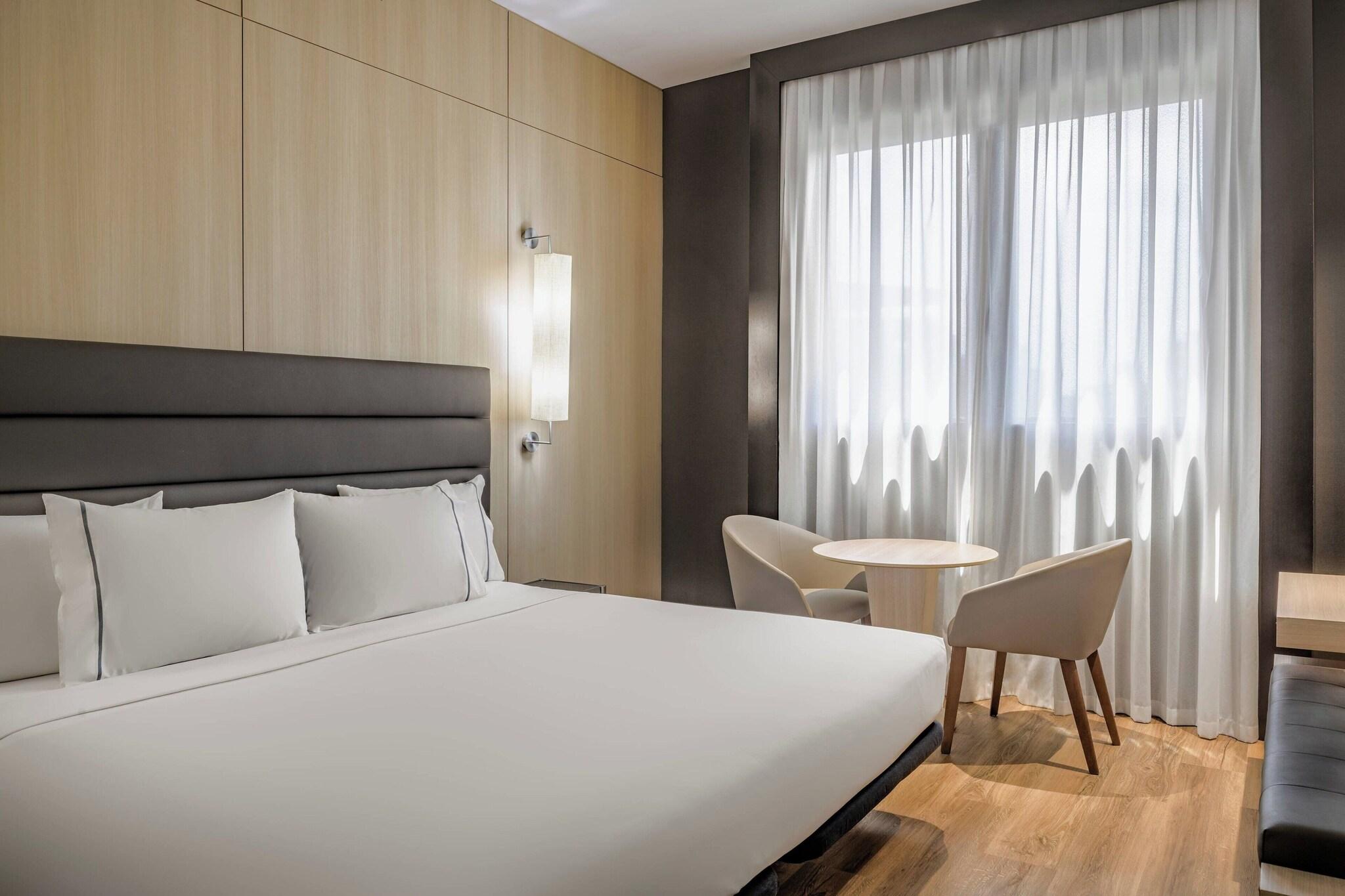 Double Queen Size Bed