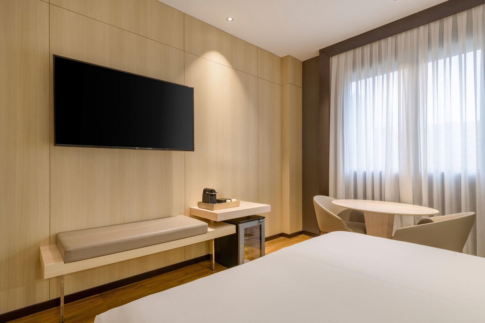 Double King Size Bed