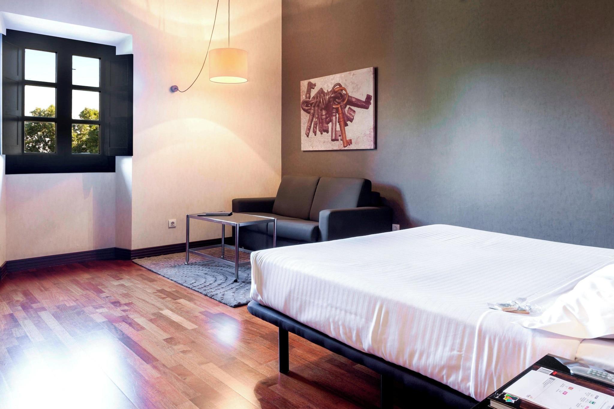 Double Superior King Bed