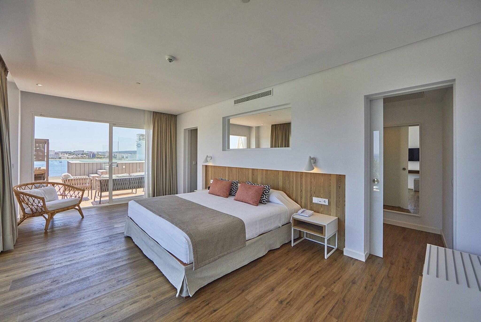 Junior Suite with Private Pool