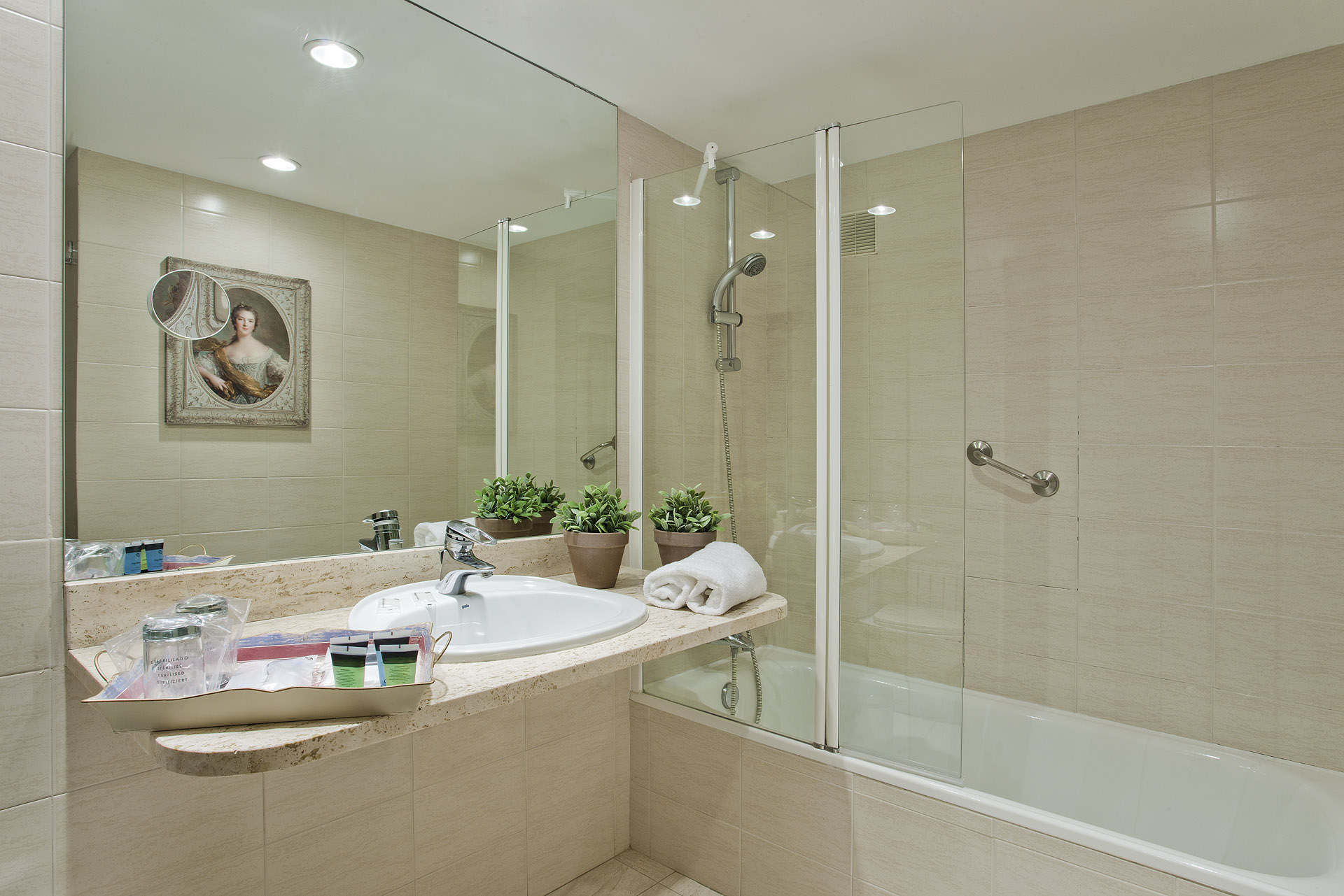 Double or Twin Standard