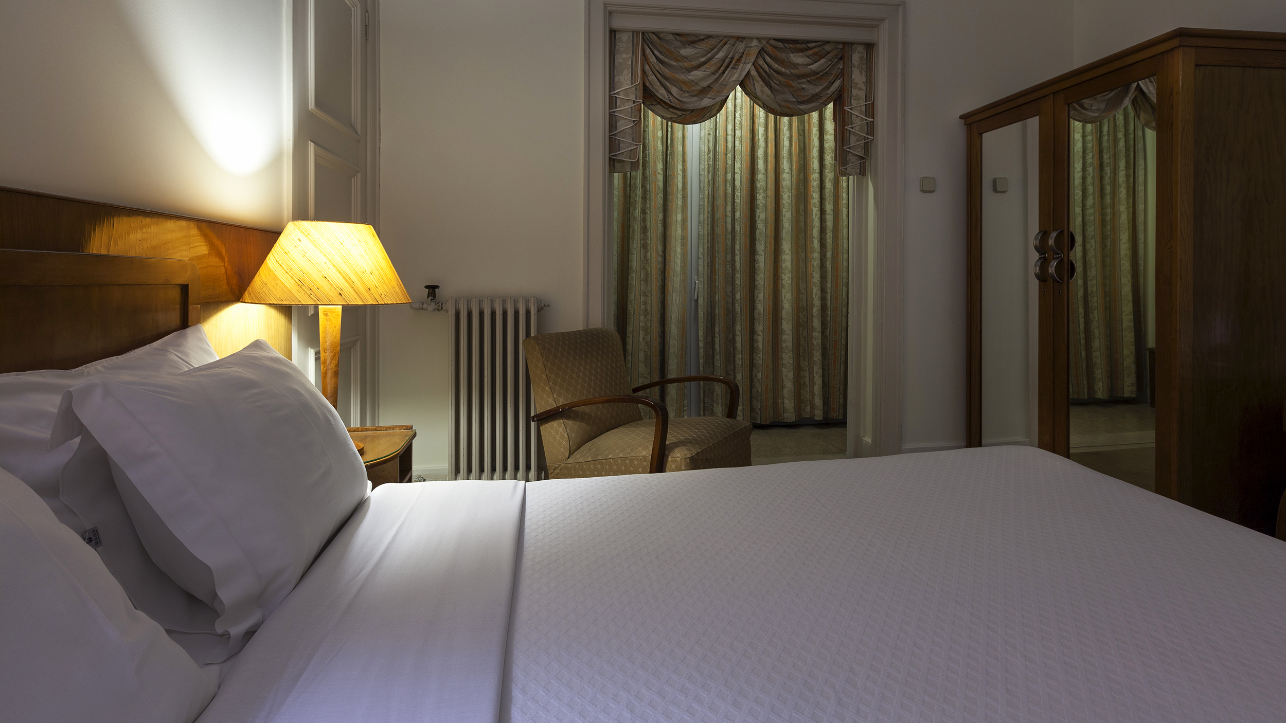 Double or Twin Standard