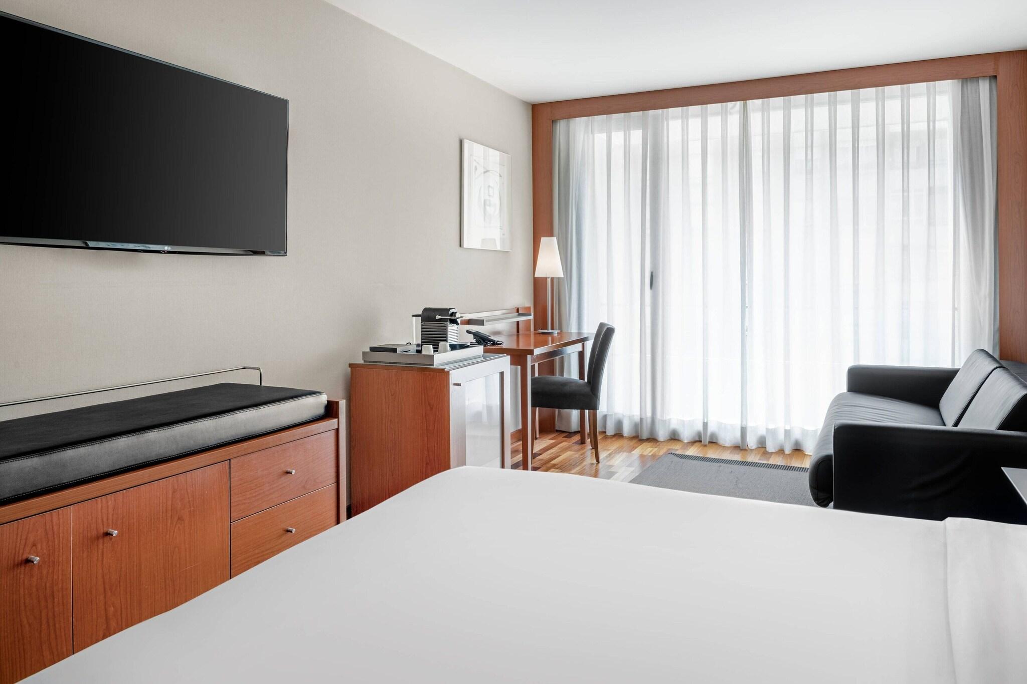 Double King Size Bed