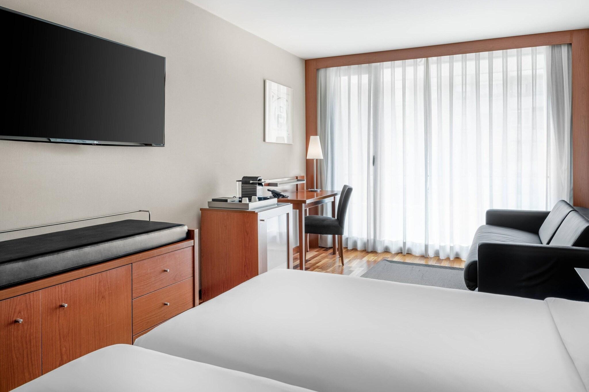 Double King Size Bed