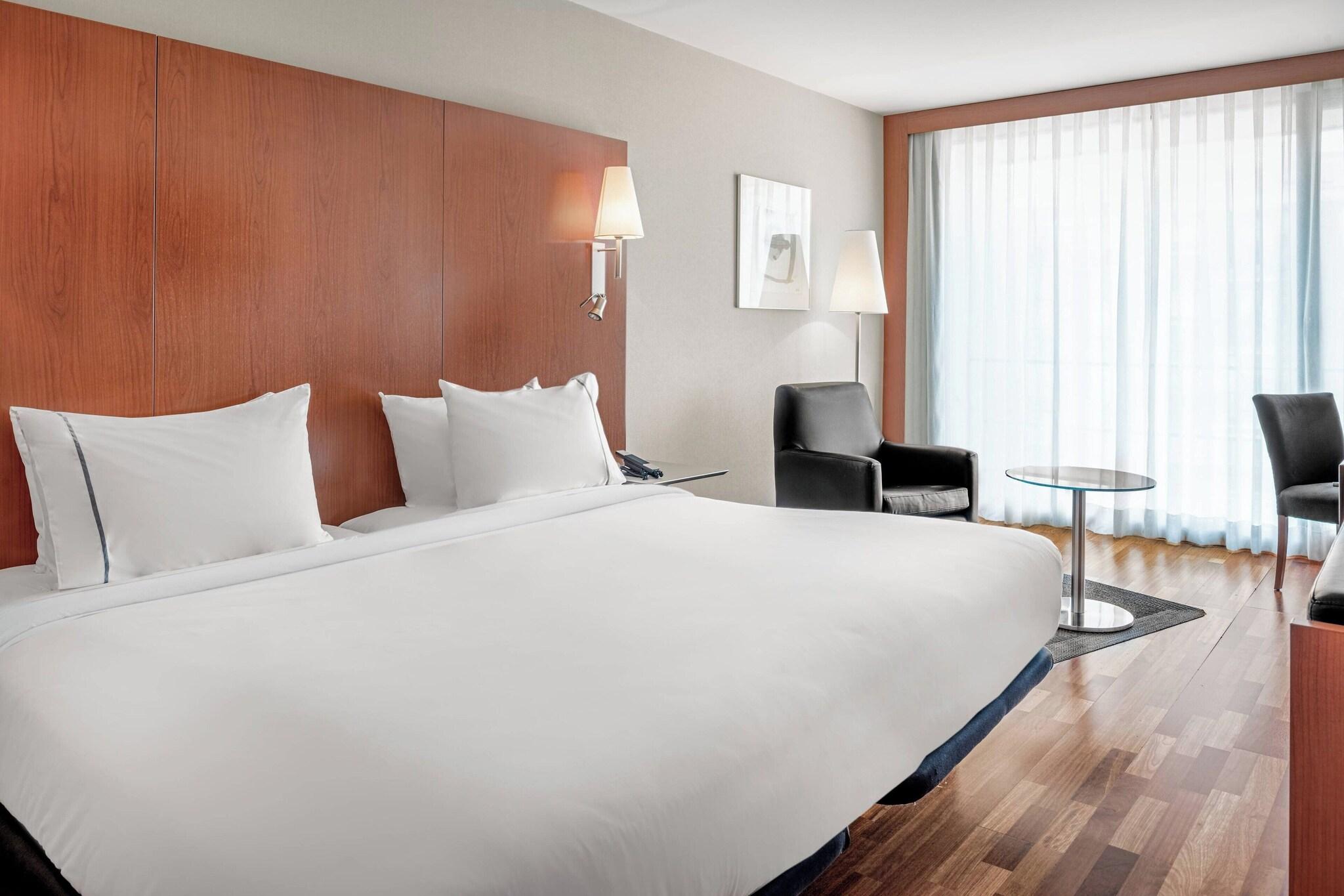 Double Superior King Bed