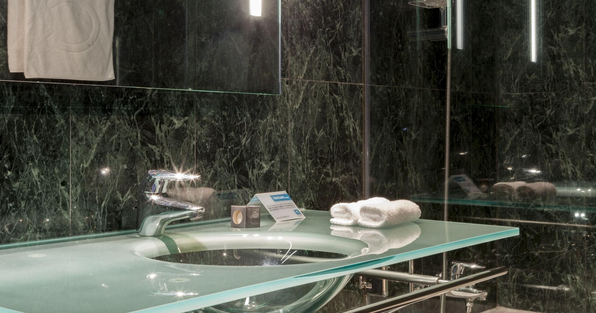 Double Queen Size Bed