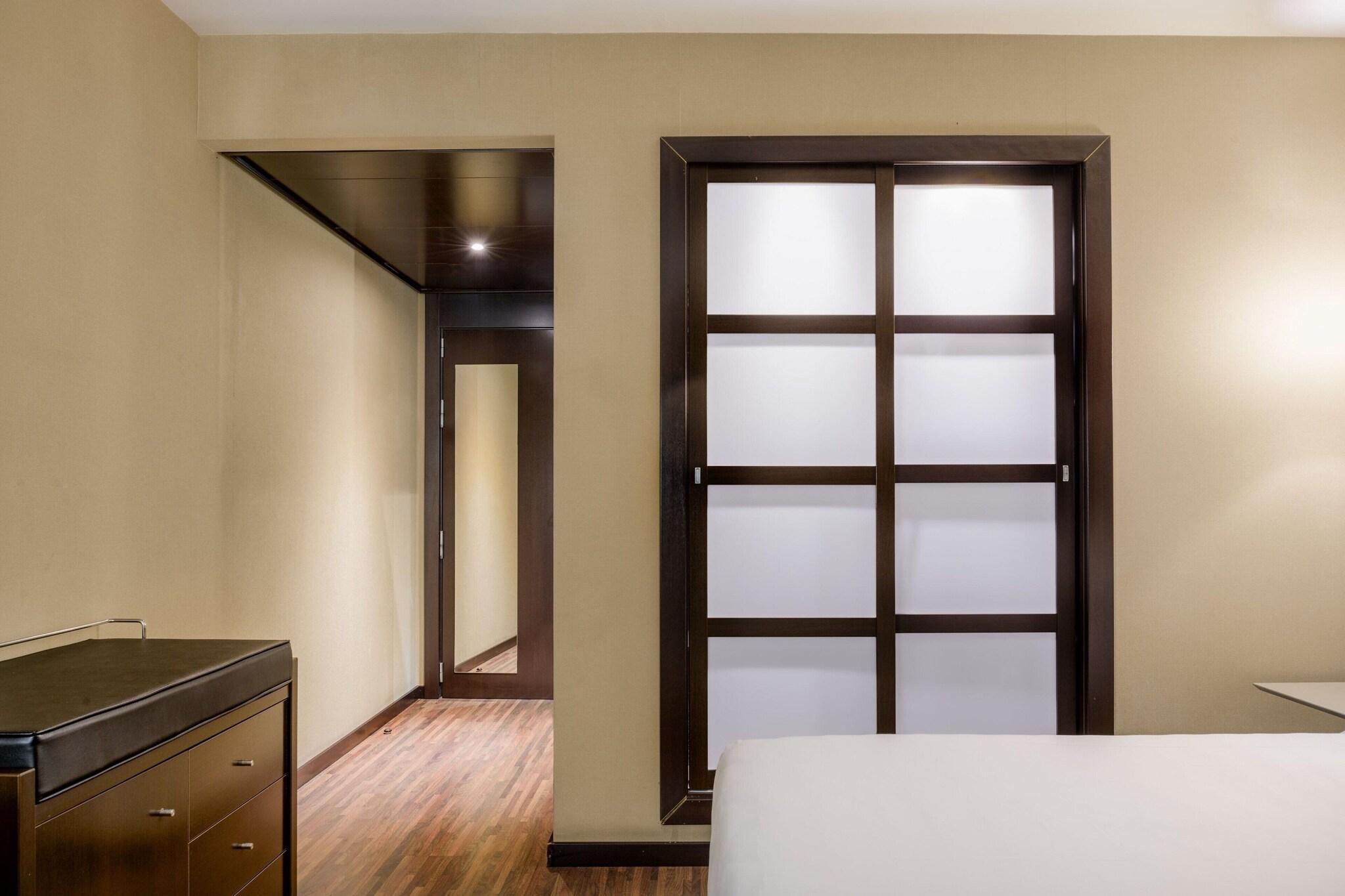 Double Queen Size Bed