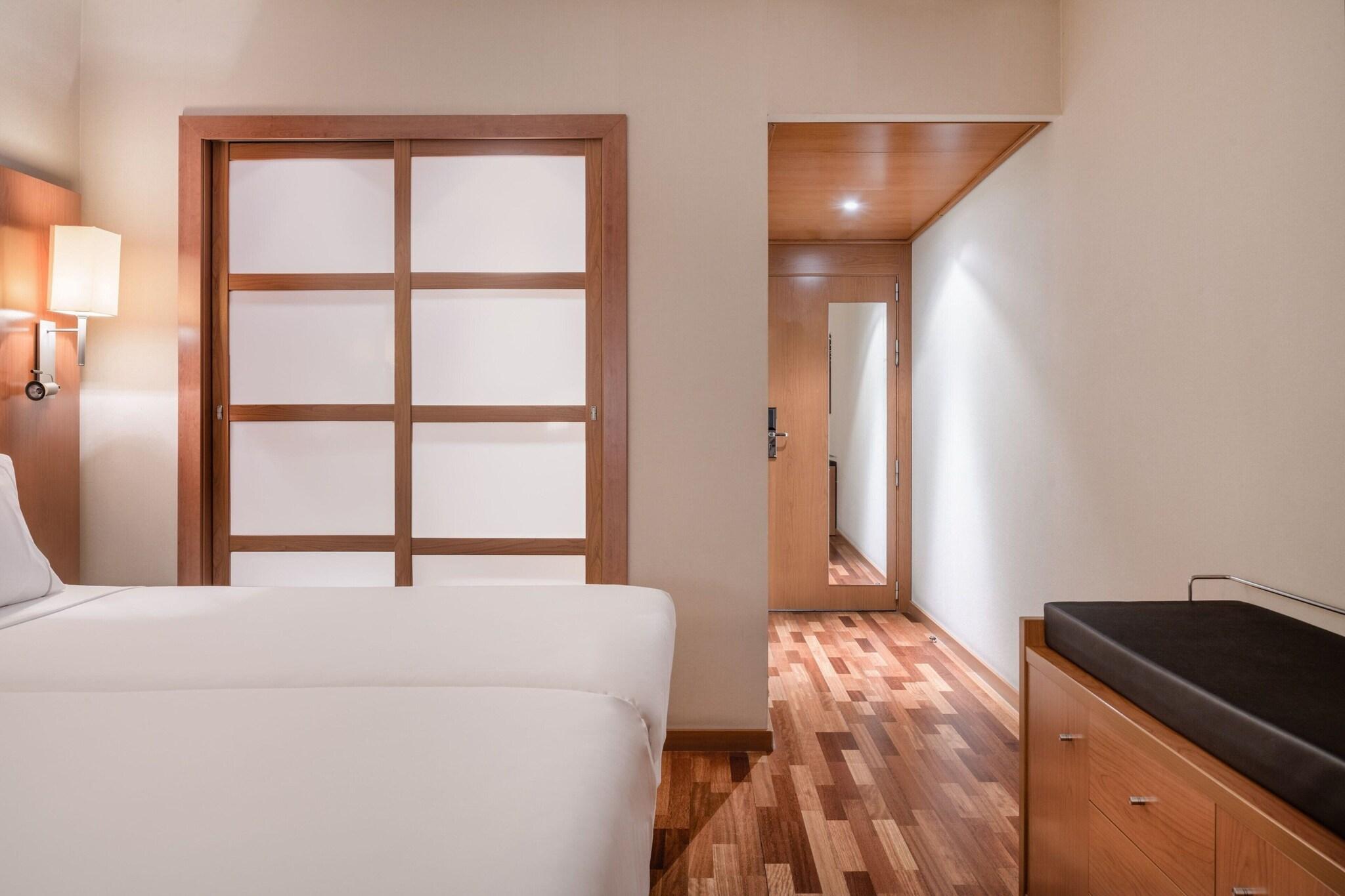 Double Queen Size Bed