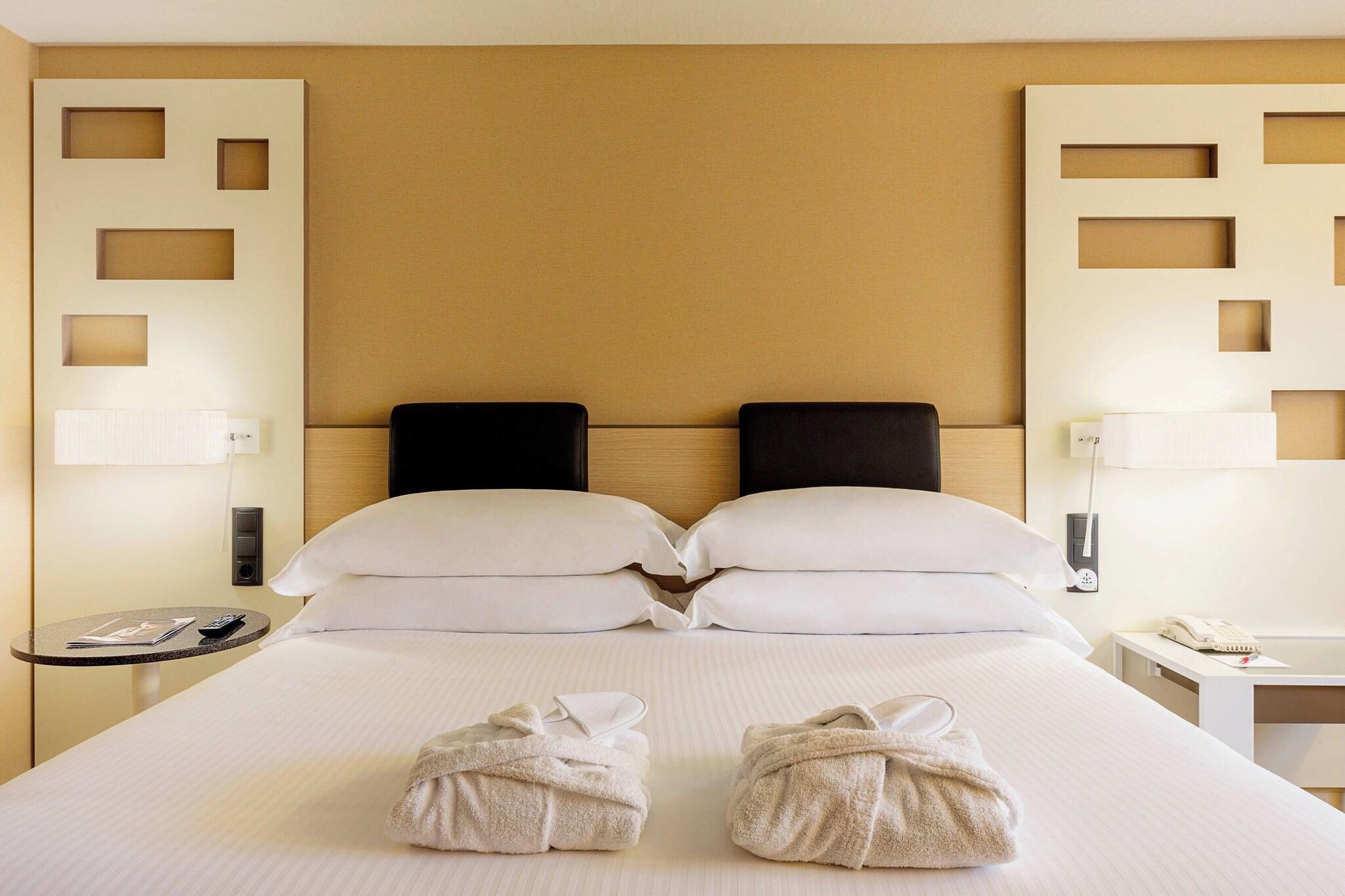 Double Premium King Bed