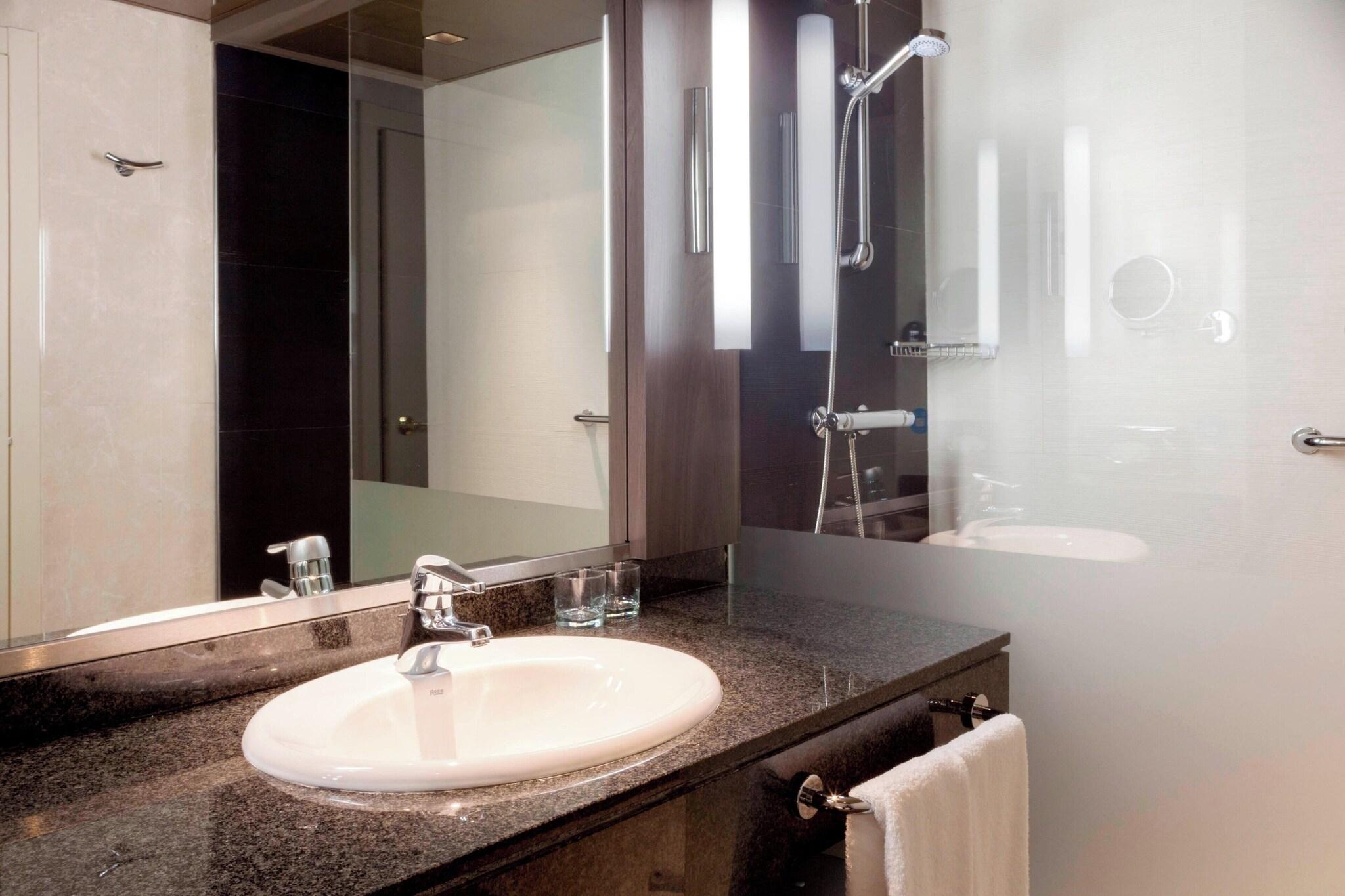 Double Premium King Bed