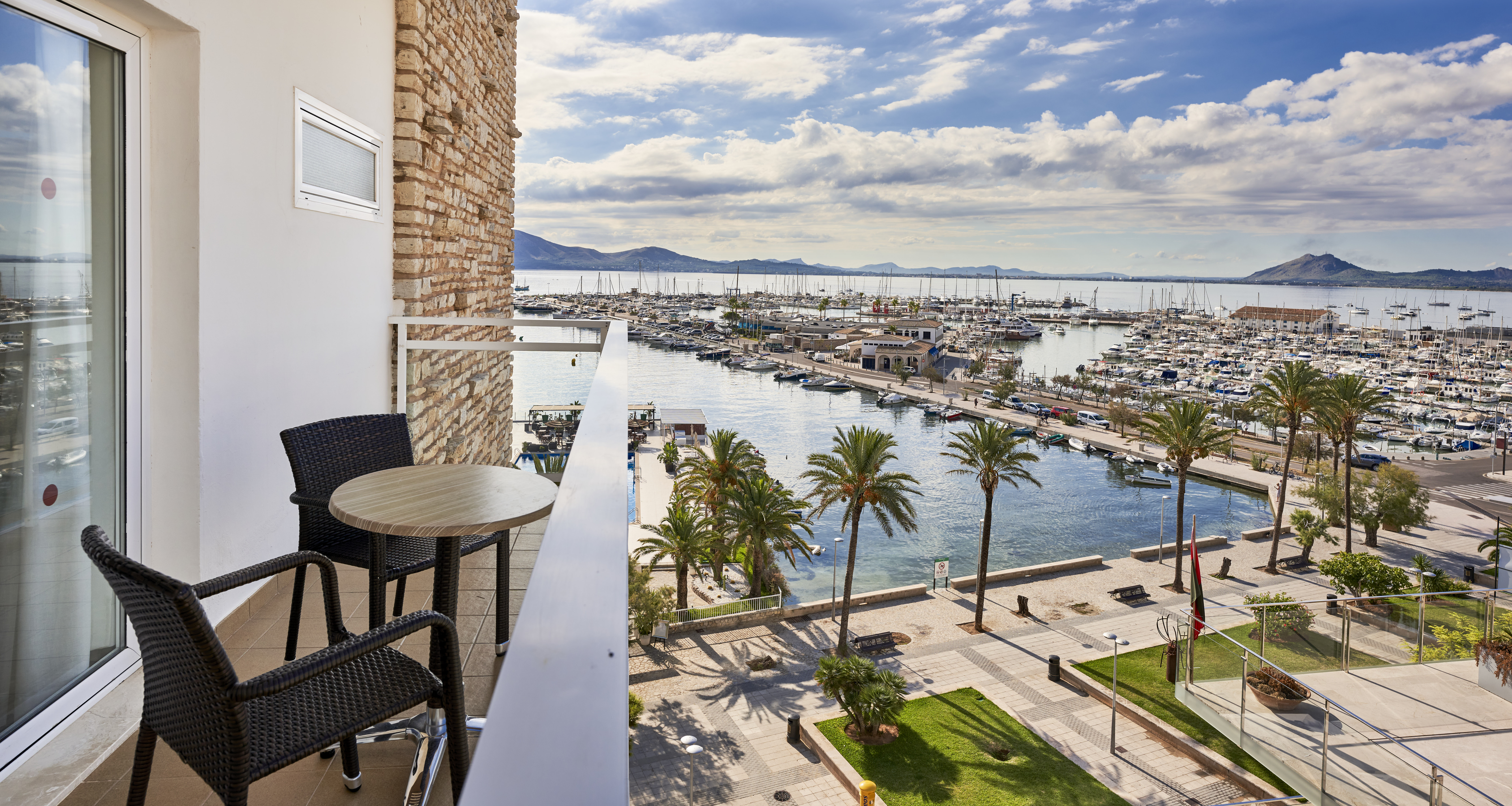 Double or Twin Side Sea View with Balcony