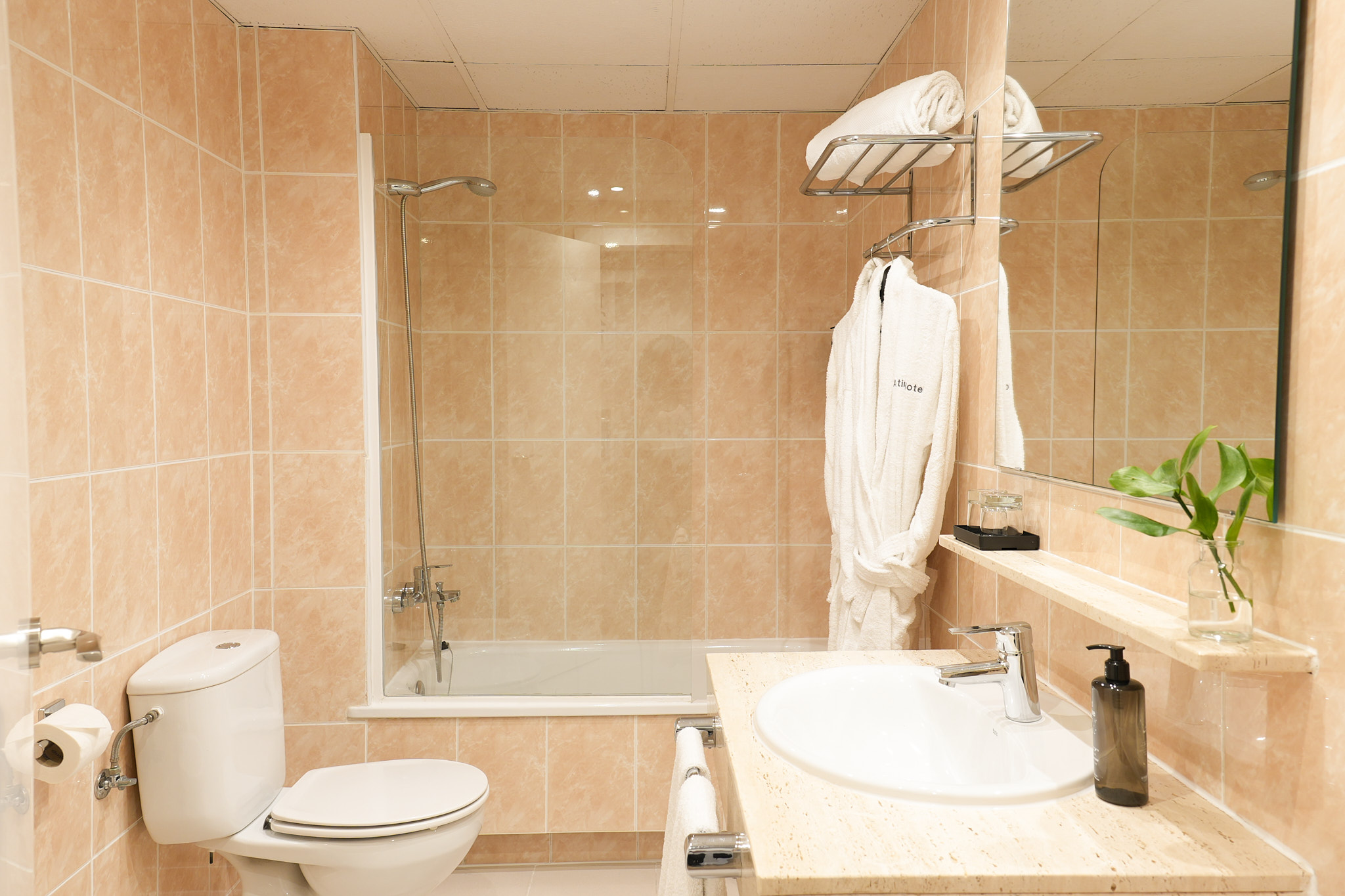 Double Single Executive