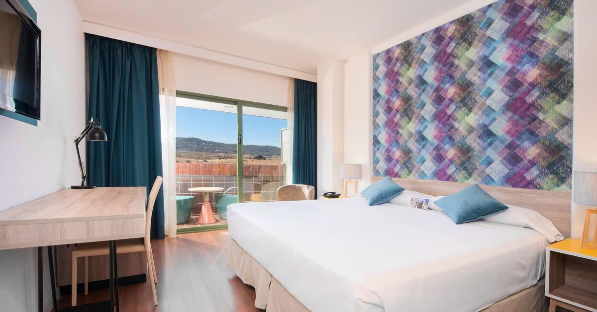 Double King Size Bed