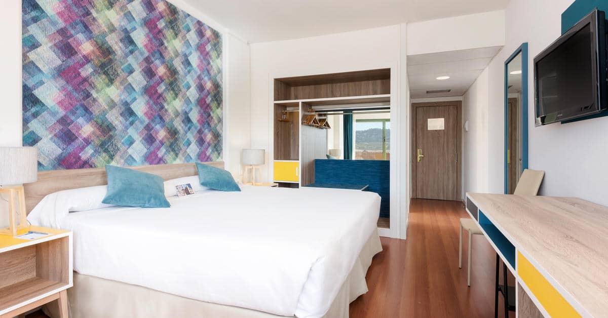 Double King Size Bed