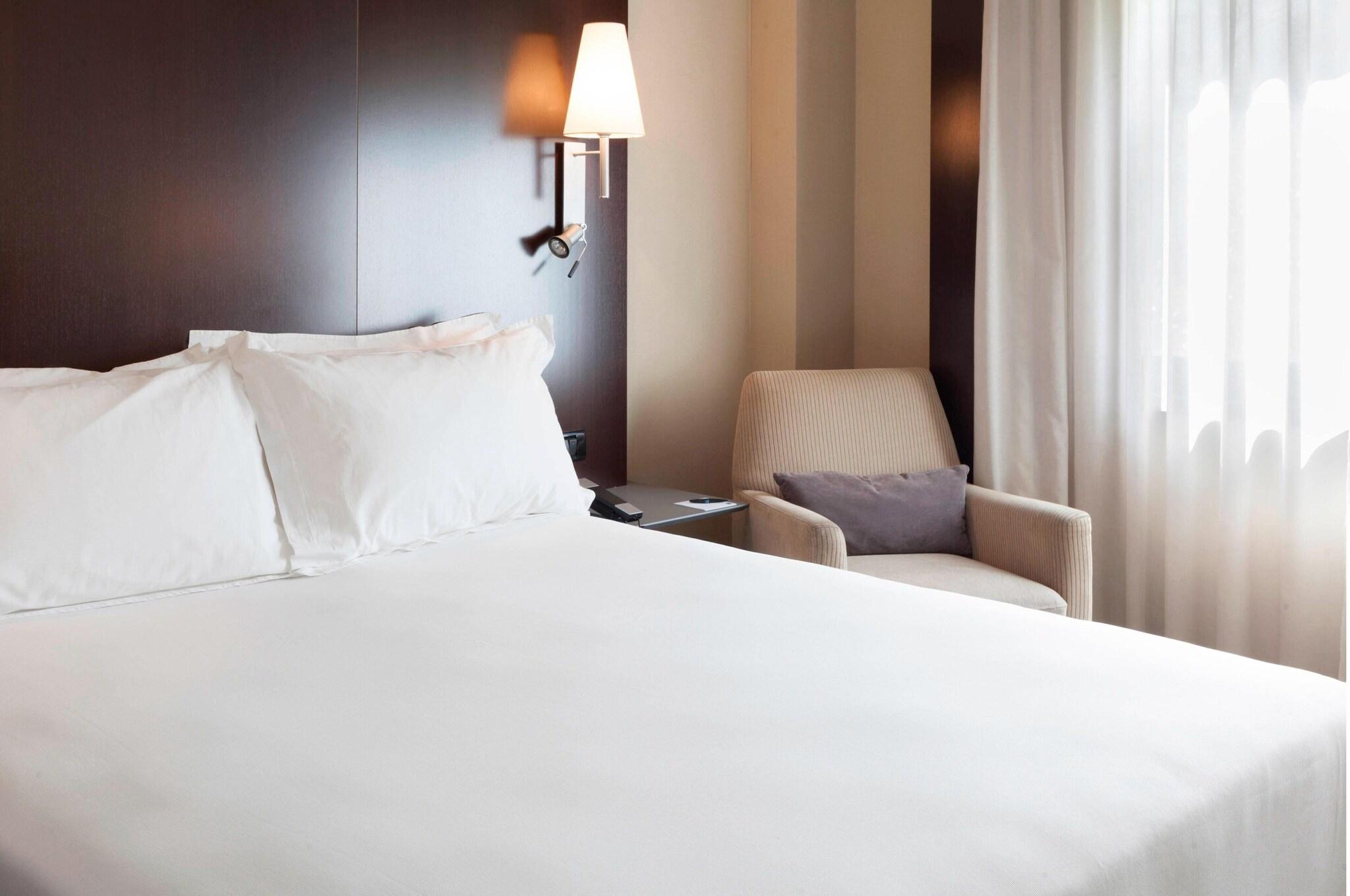 Double Queen Size Bed