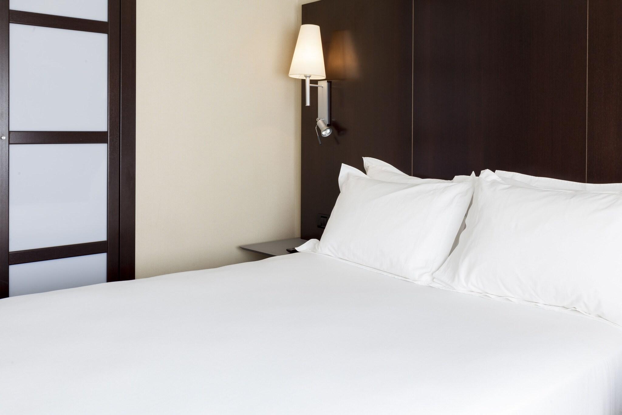 Double Queen Size Bed