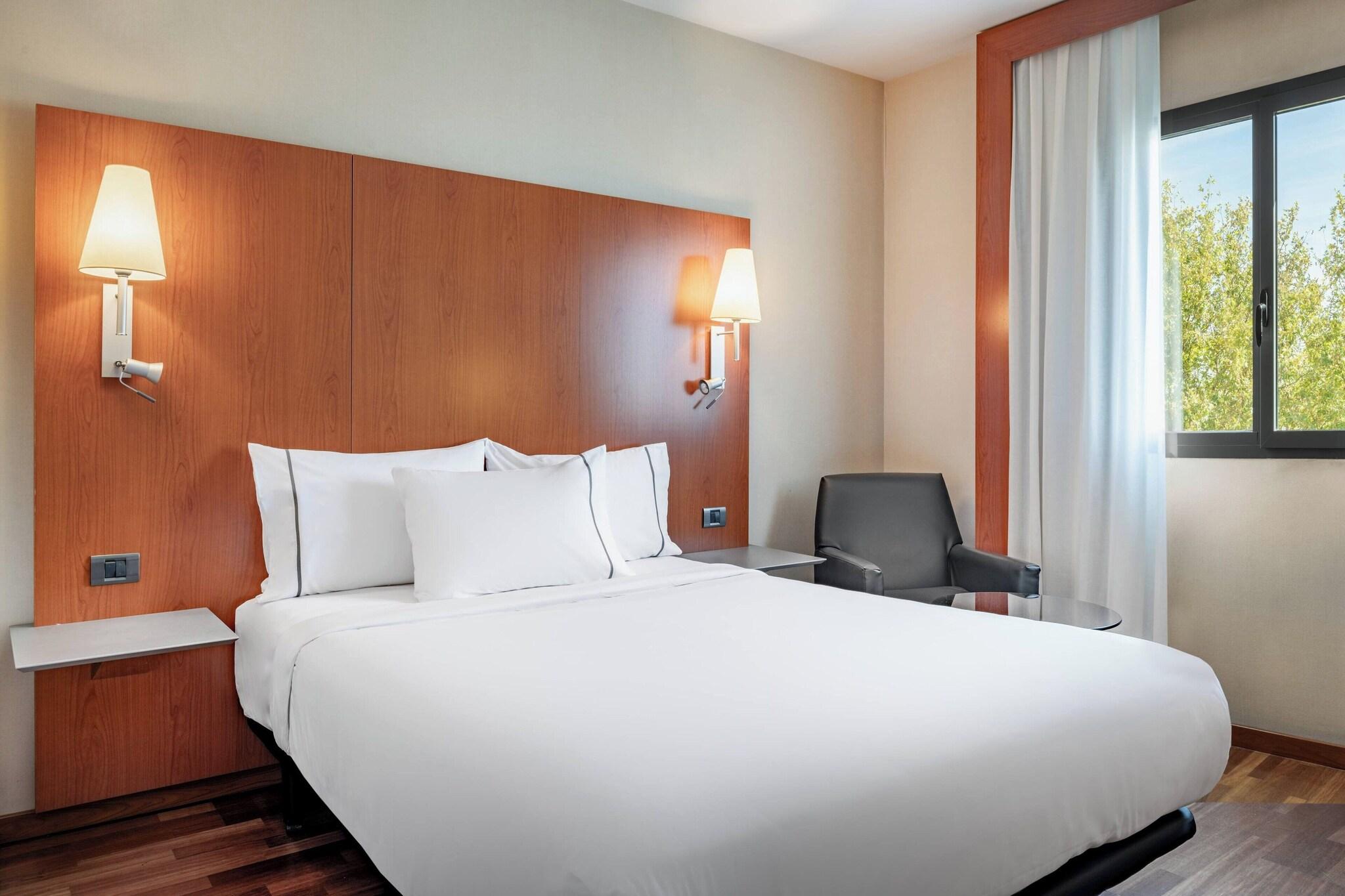 Double Queen Size Bed