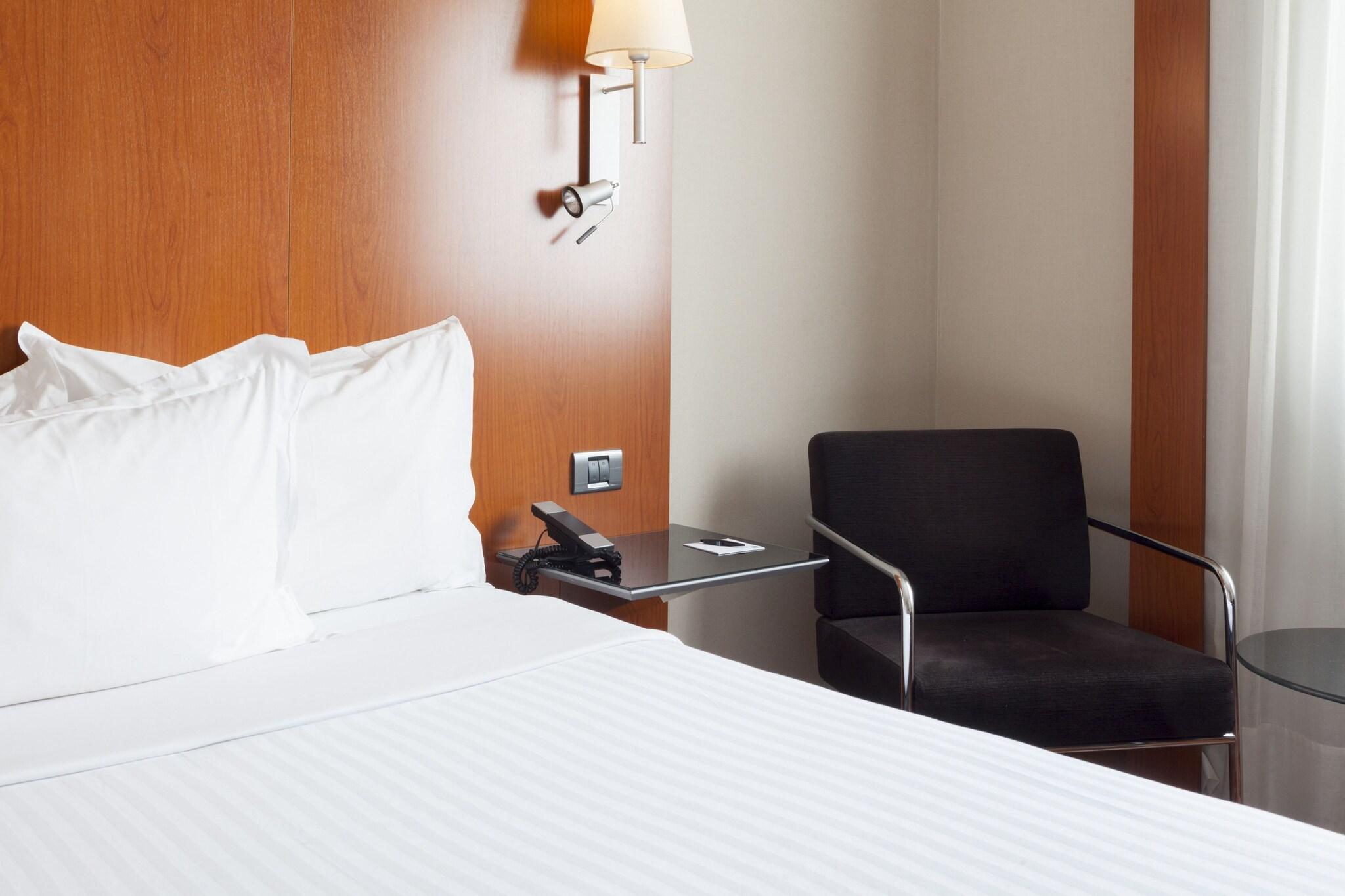 Double Queen Size Bed